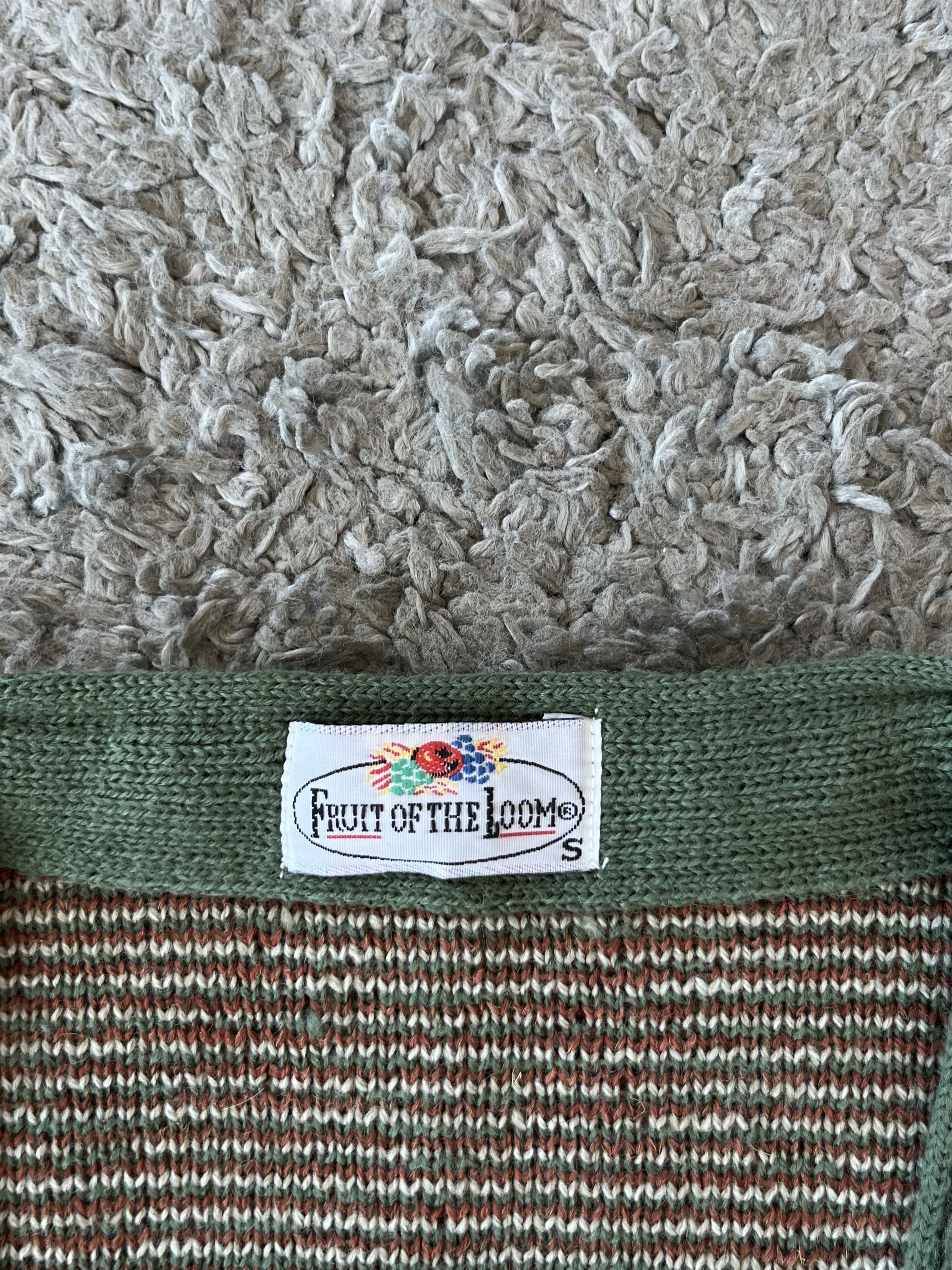 Fruit Of The Loom FRUIT OF THE LOOM Vintage Isle V-Neck Sweater Vest Size US S / EU 44-46 / 1 - 7 Thumbnail