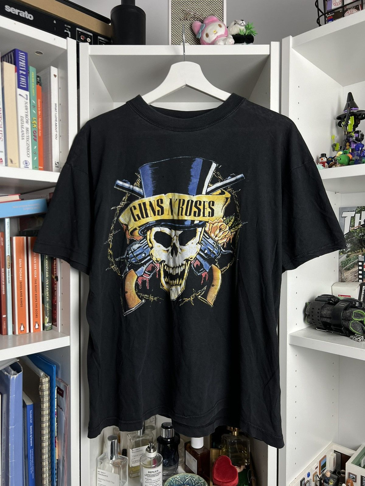 Band Tees × Guns N' Roses × Vintage Vintage 90s Guns n Roses big logo promo merch t-shirt M y2k Size US XL / EU 56 / 4 - 1 Thumbnail