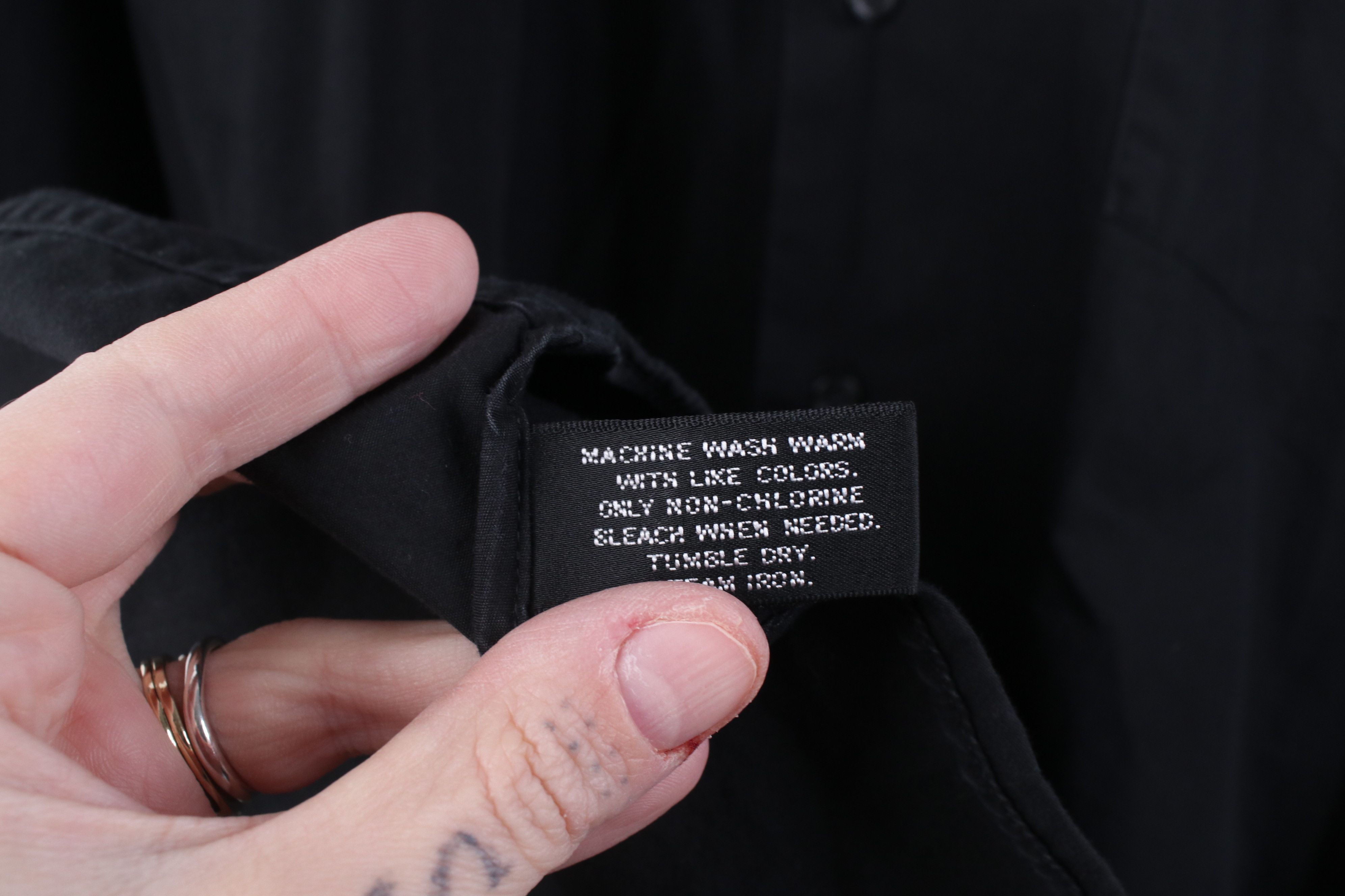 Fubu Vintage 90s FUBU Faded Spell Out Collared Button Shirt Black Size US L / EU 52-54 / 3 - 8 Thumbnail
