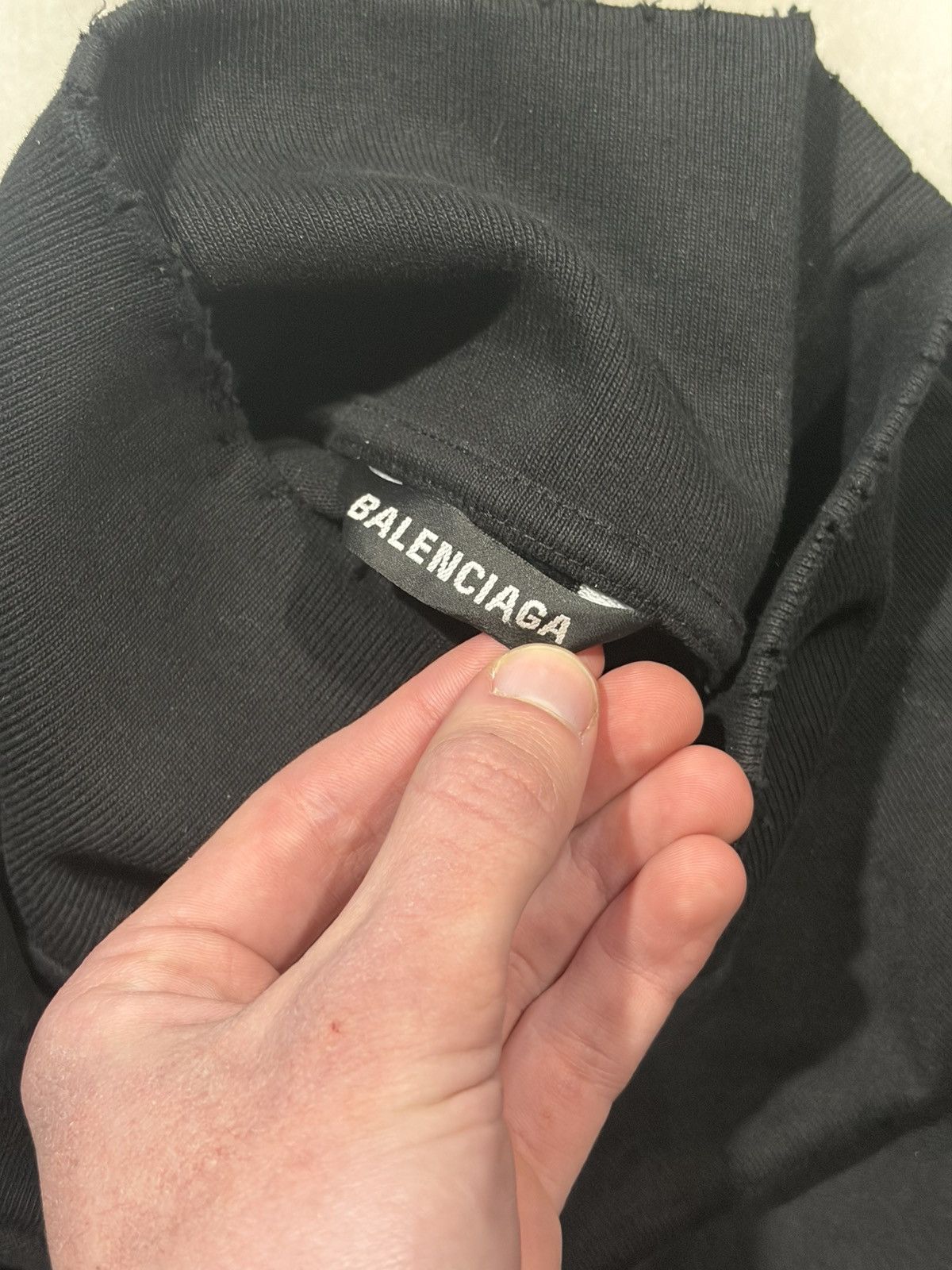Balenciaga balenciaga free your mind sweater long sleeve Size US XL / EU 56 / 4 - 7 Thumbnail