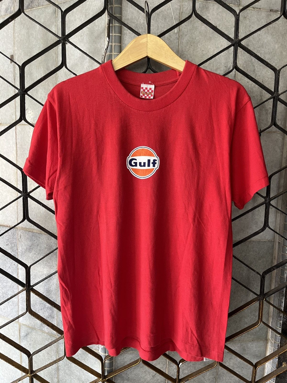 Vintage RARE Vintage Gulf Oil 90s Made in USA T-Shirt Size US L / EU 52-54 / 3 - 1 Thumbnail