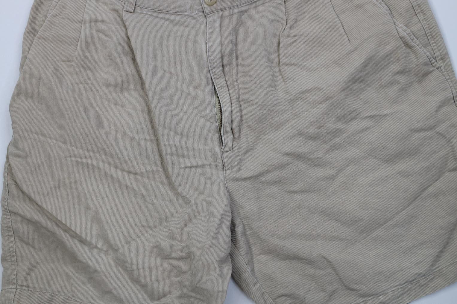 Vintage Vintage 90s Streetwear Above Knee Knit Chino Shorts Beige Size US 34 / EU 50 - 3 Thumbnail