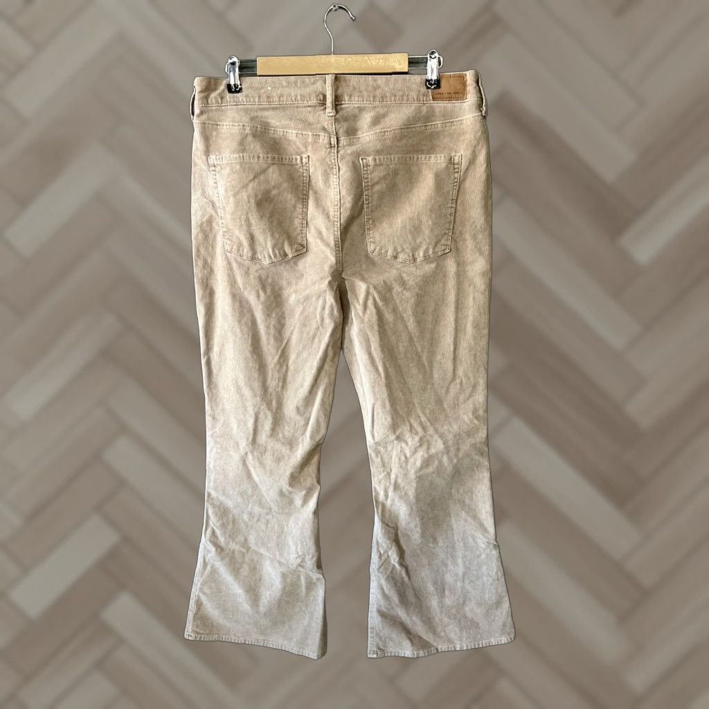 American Eagle Outfitters American Eagle Flare Pants Womens 16 Brown Corduroy Mid Rise Stretch Regular Size 38" / US 16 / IT 52 - 1 Thumbnail