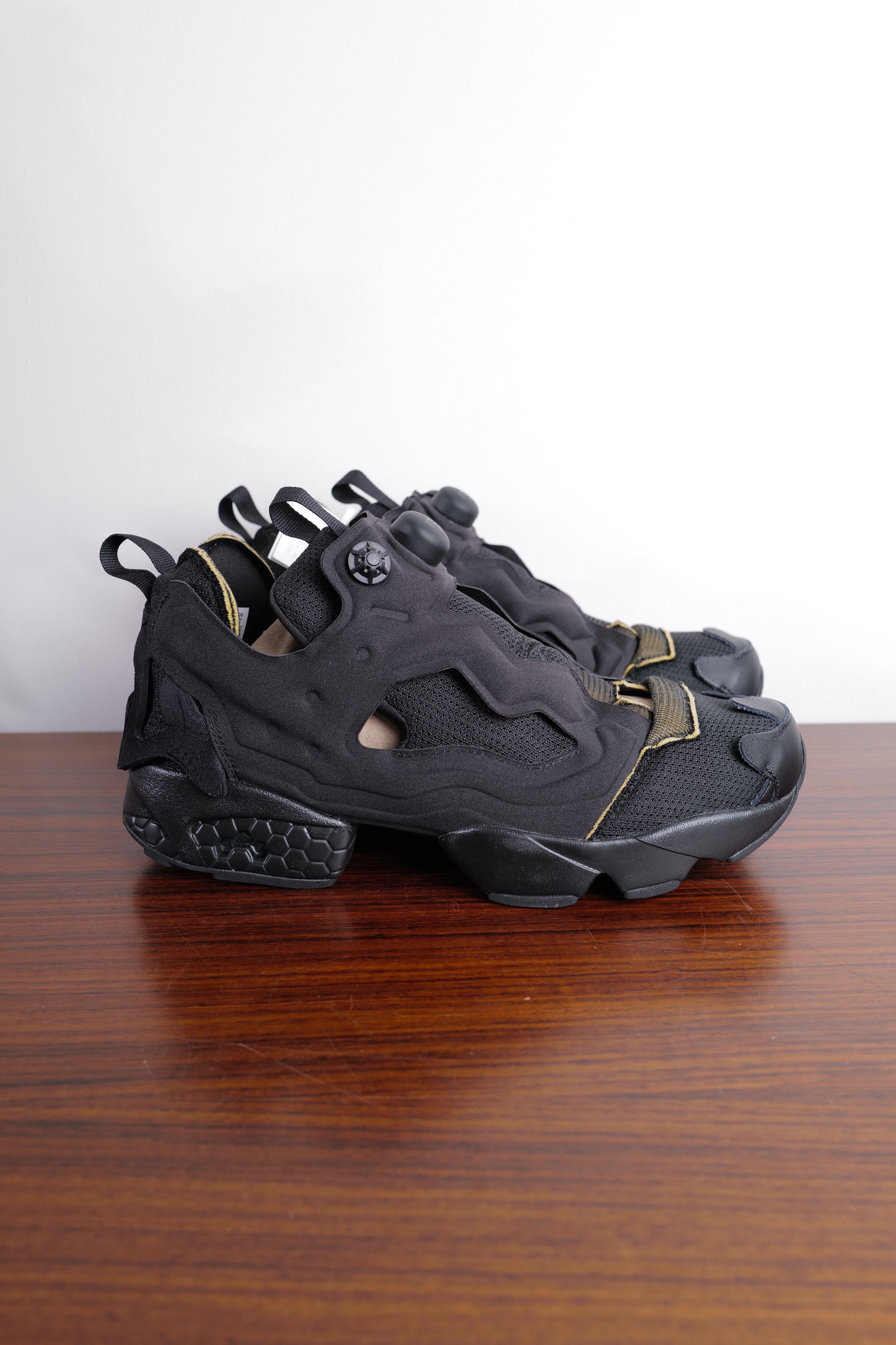 Maison Margiela × Reebok INSTA PUMP Size US 9.5 / EU 42-43 - 14 Thumbnail