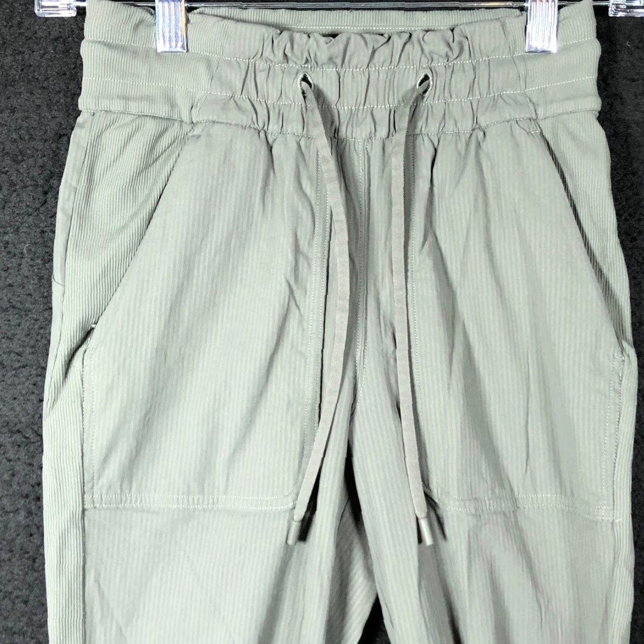 Lululemon Lululemon Womens Pants Green High Rise Pull On Beyond The Studio Jogger Stretch 0 Size 42" / US 20 - 2 Thumbnail