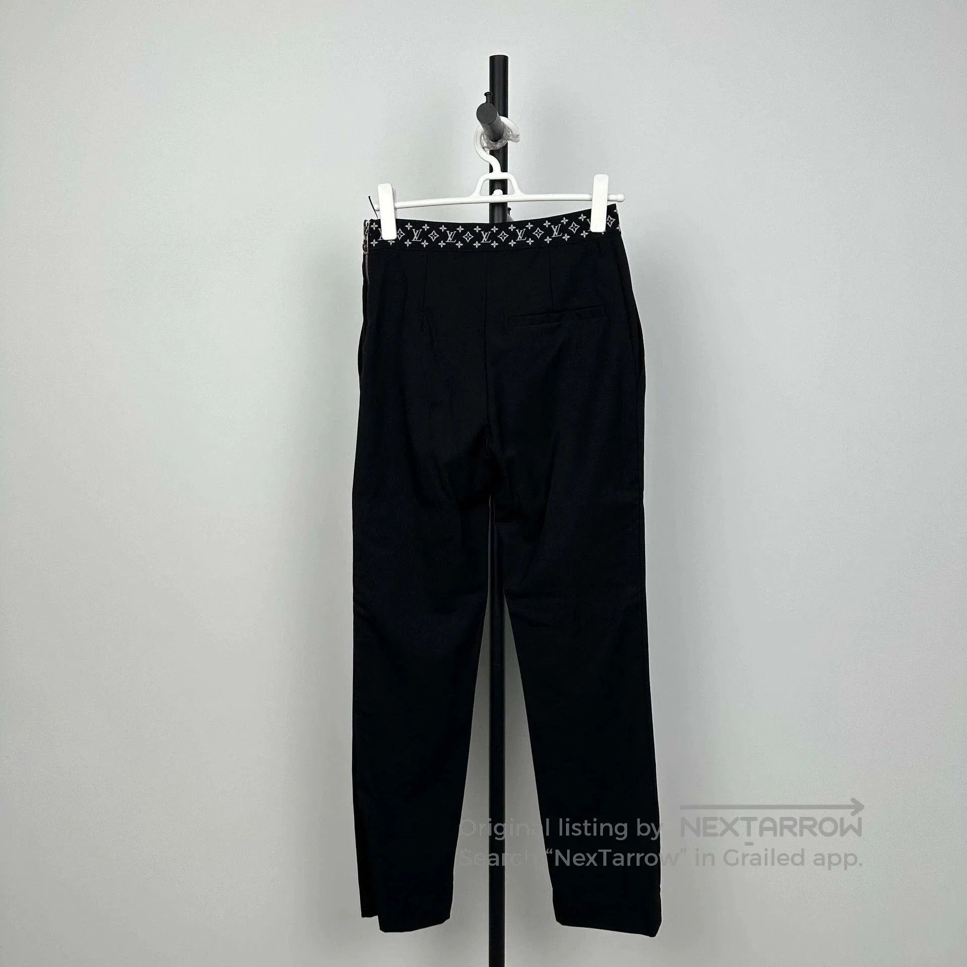 Louis Vuitton LV Black Logo Waist Casual Pants. Size US 26 / EU 42 - 2 Thumbnail