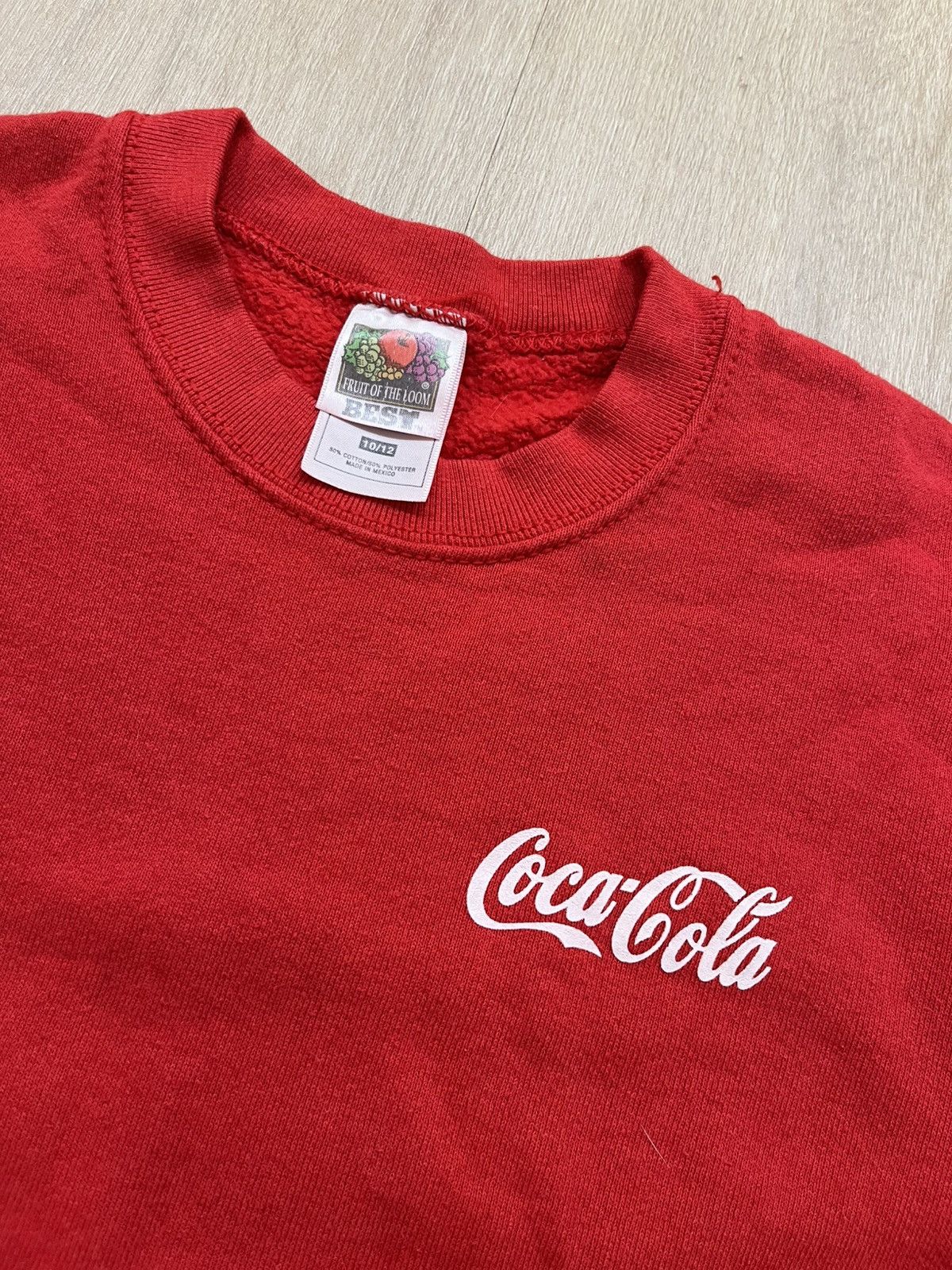Carhartt Vintage Coca-Cola Crop Top Sweater Size XS / US 0-2 / IT 36-38 - 1 Thumbnail