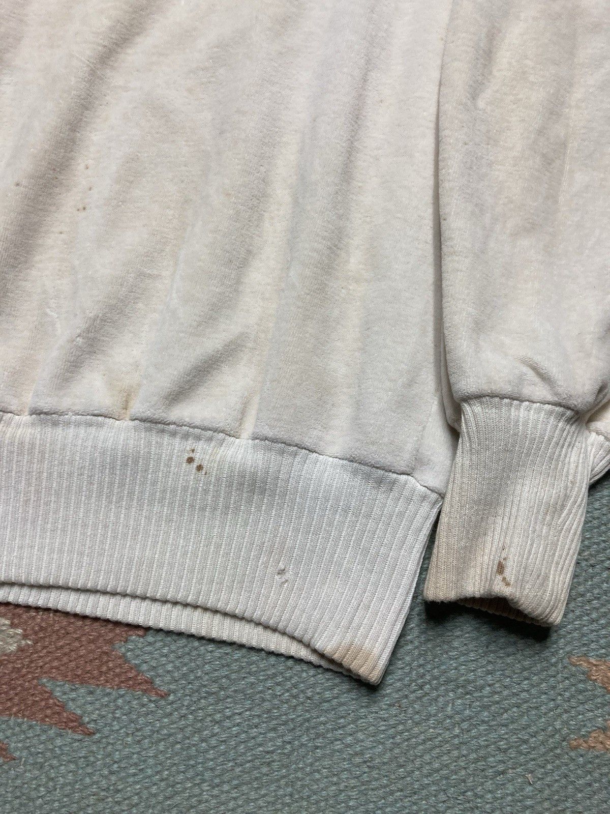 Vintage Vintage 70s polo shirt soft velour white stained small Size US S / EU 44-46 / 1 - 4 Thumbnail