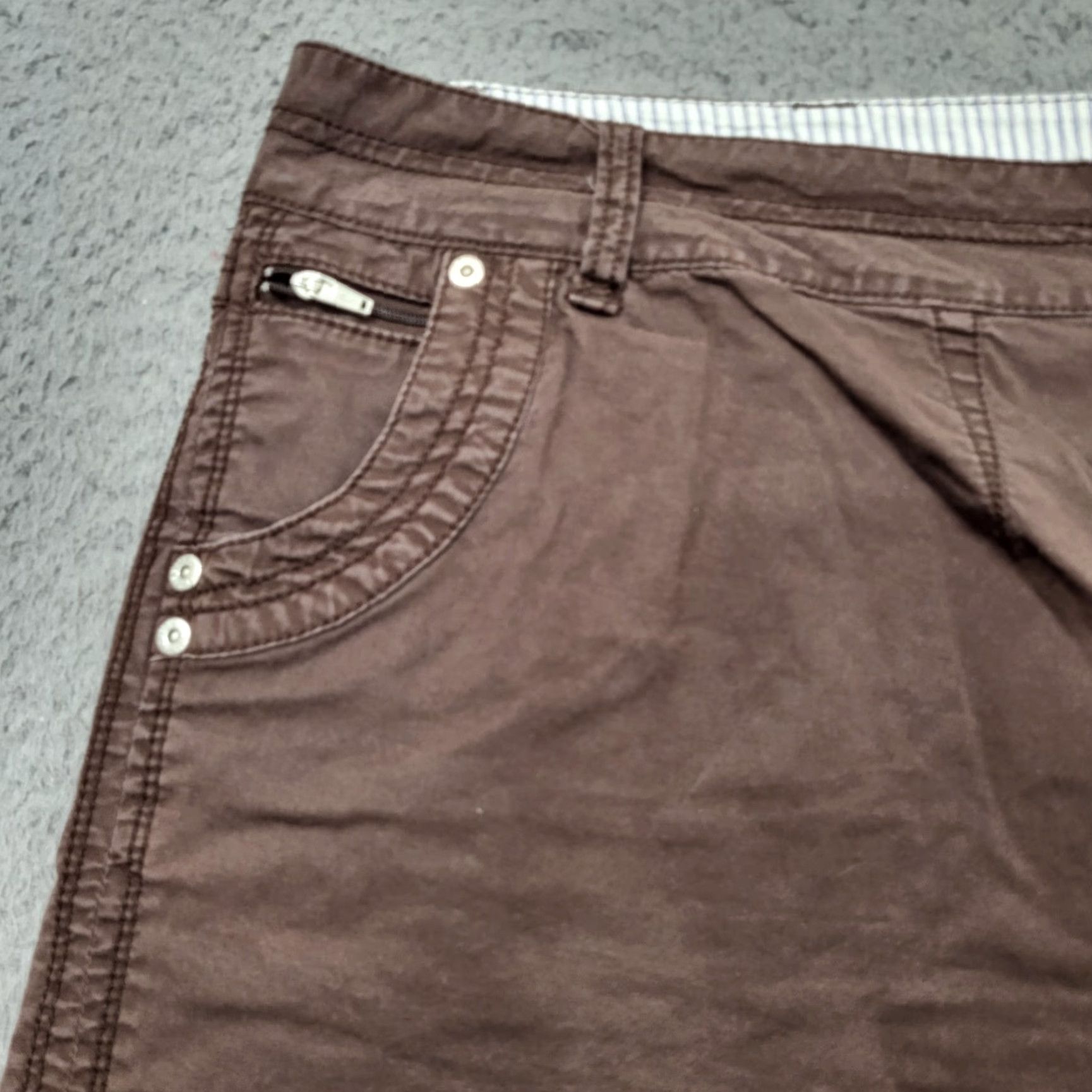 Vintage JMS Just My Size Shorts Women's Plus Size 22W Bermuda Denim 5-Pocket See Pic's Brown Blue College Boho Beach Travel Casual Womens Size 40" / US 18 - 4 Thumbnail