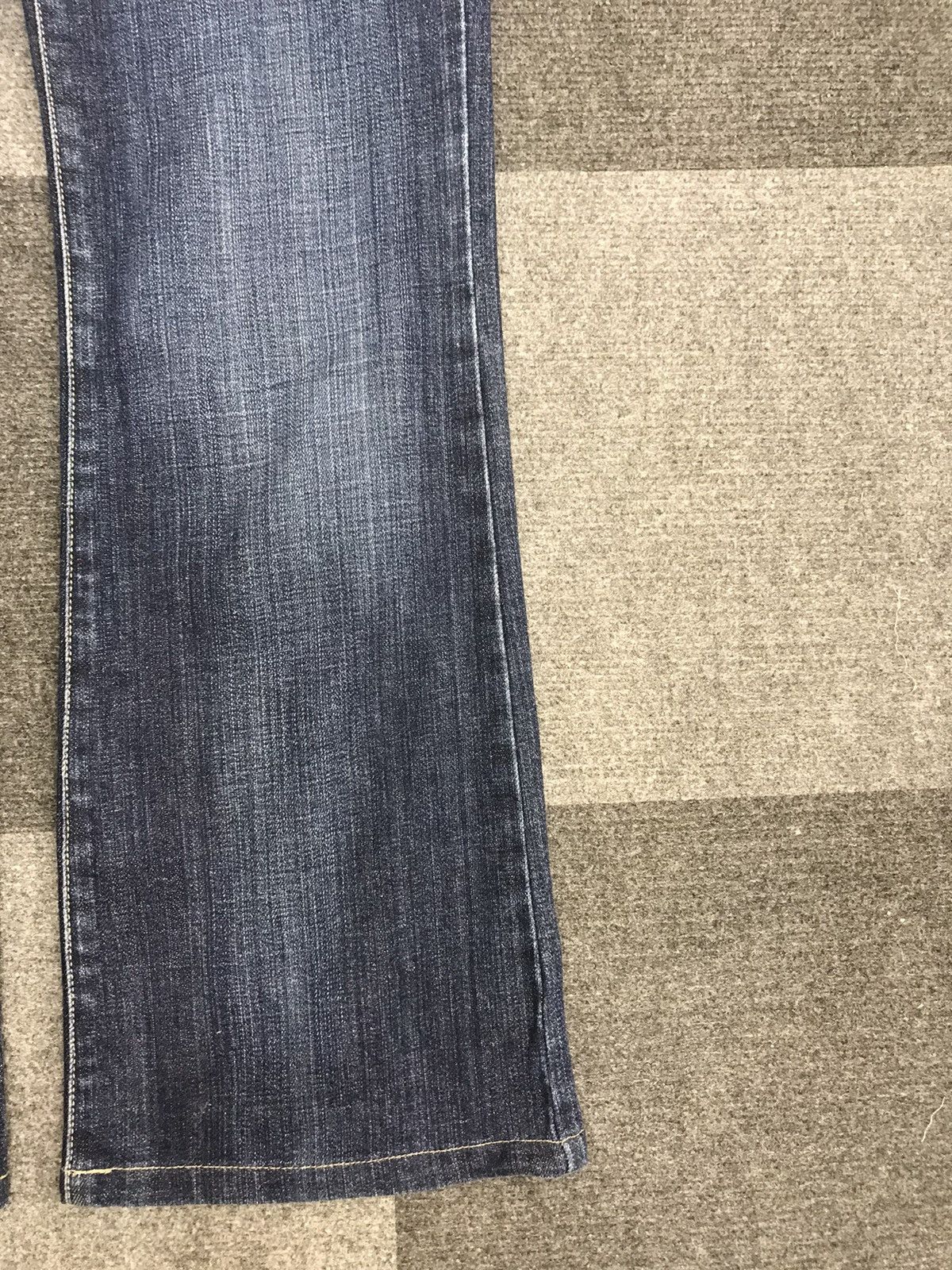 Japanese Brand Flare🔥Uniqlo Flare Stretchable Jeans F14 Size US 32 / EU 48 - 6 Thumbnail