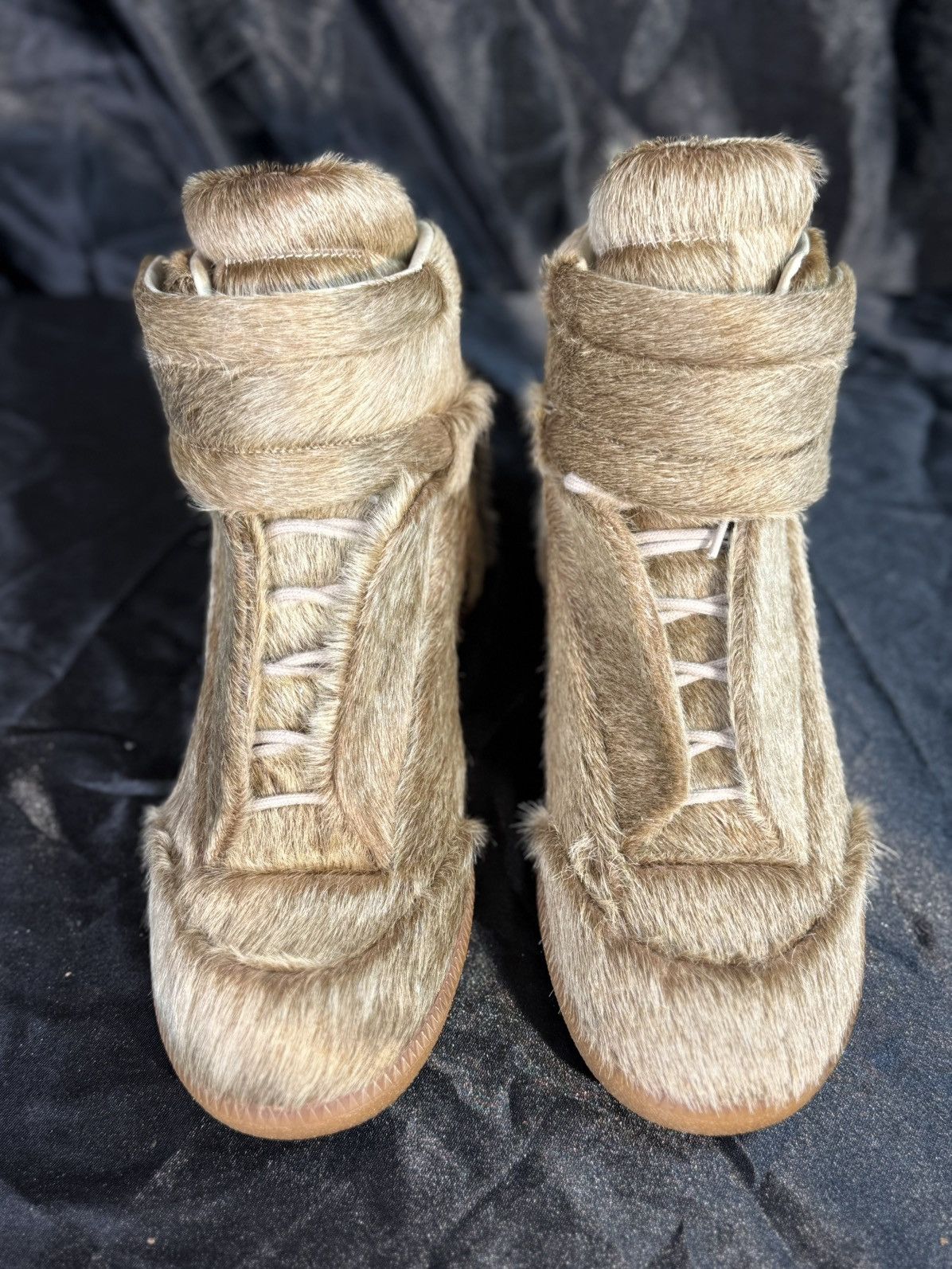 Maison Margiela MAISON MARGIELA YEEZYS TOUR PONY HAIR SNEAKERS US 10 Size US 10 / EU 43 - 3 Thumbnail