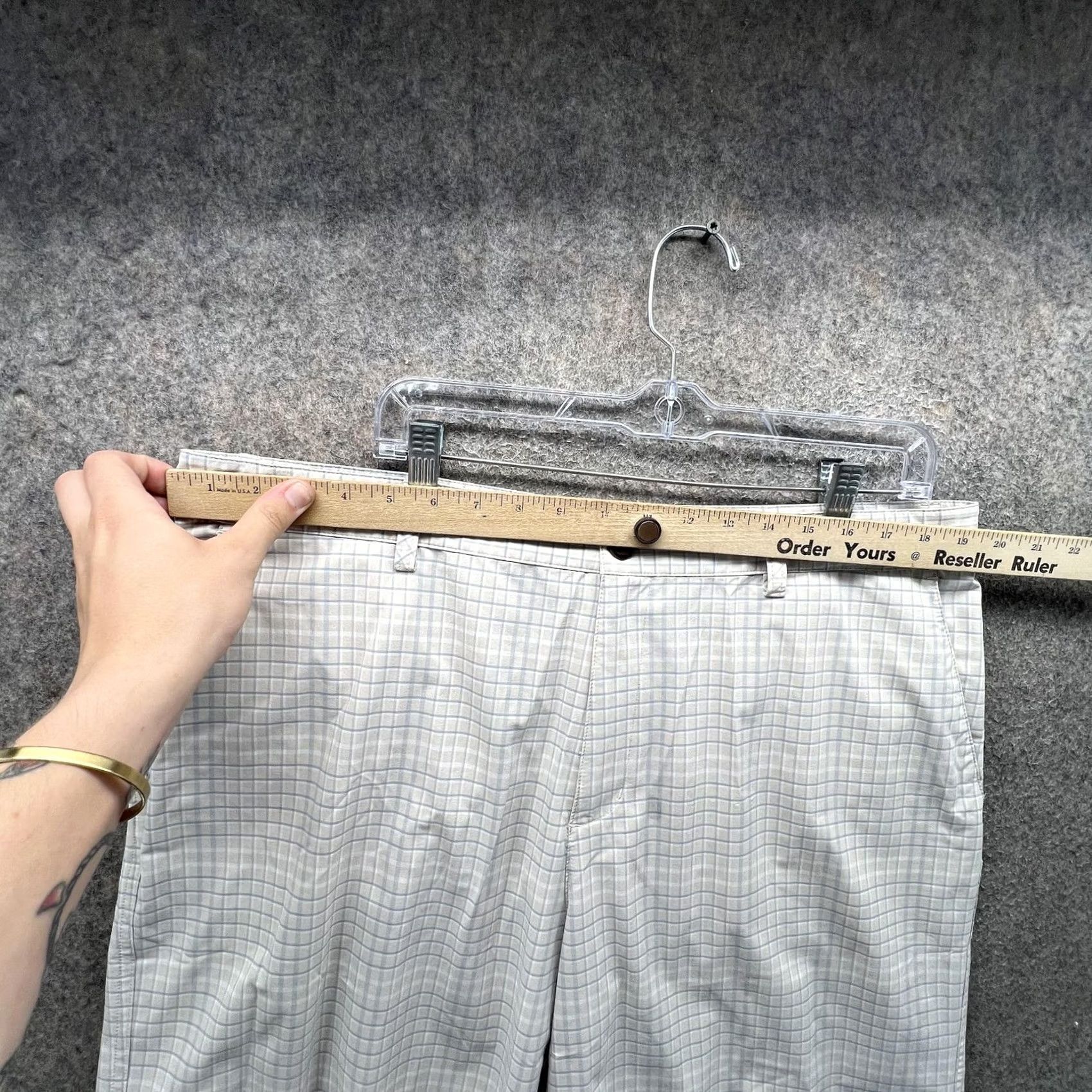 Adidas Adidas Golf Shorts Mens 38 Beige Plaid Casual Performance Lightweight AE7002 pants Size US 38 / EU 54 - 4 Thumbnail