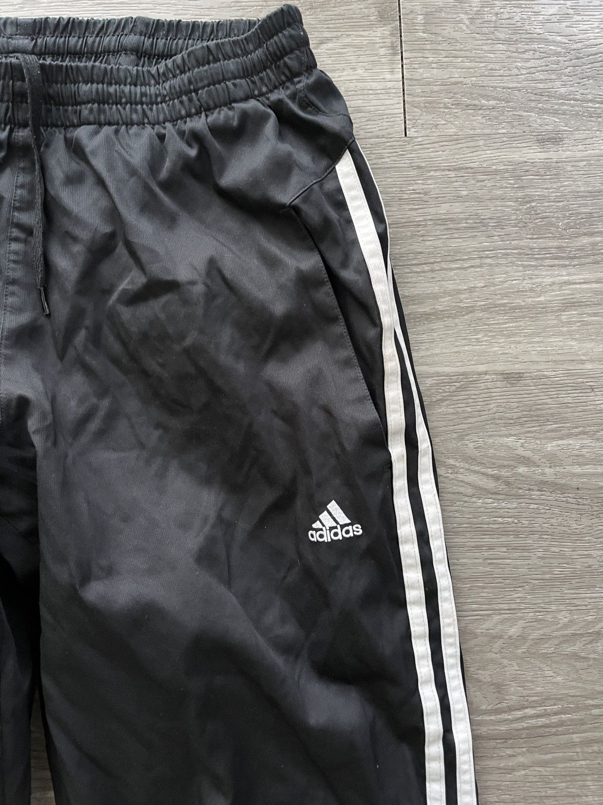 Adidas Black & White classic addias joggers Size US 32 / EU 48 - 2 Thumbnail