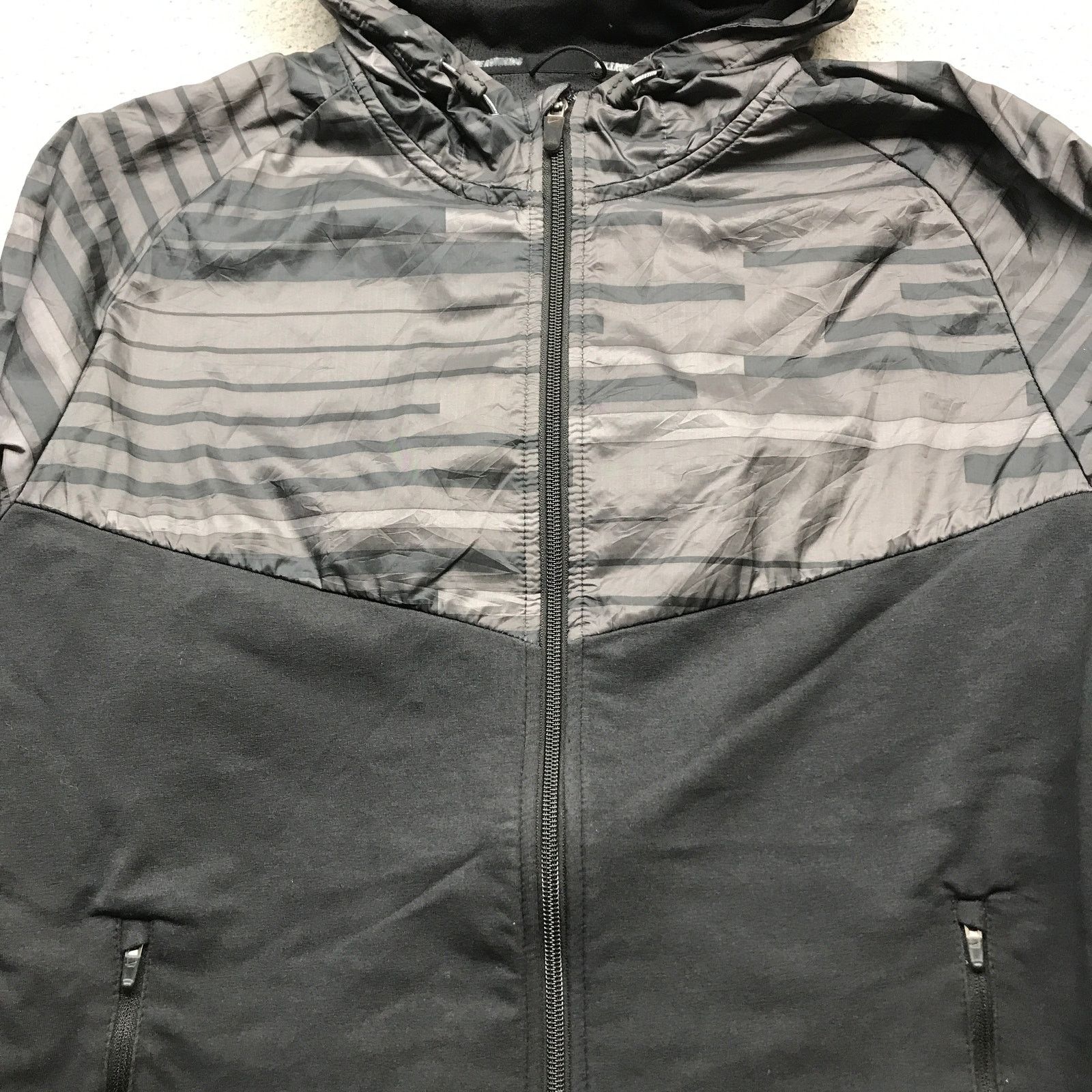 Nike Nike 585904-012 Dri Fit Windbreaker Jacket Hoodie Men L Size US L / EU 52-54 / 3 - 6 Thumbnail