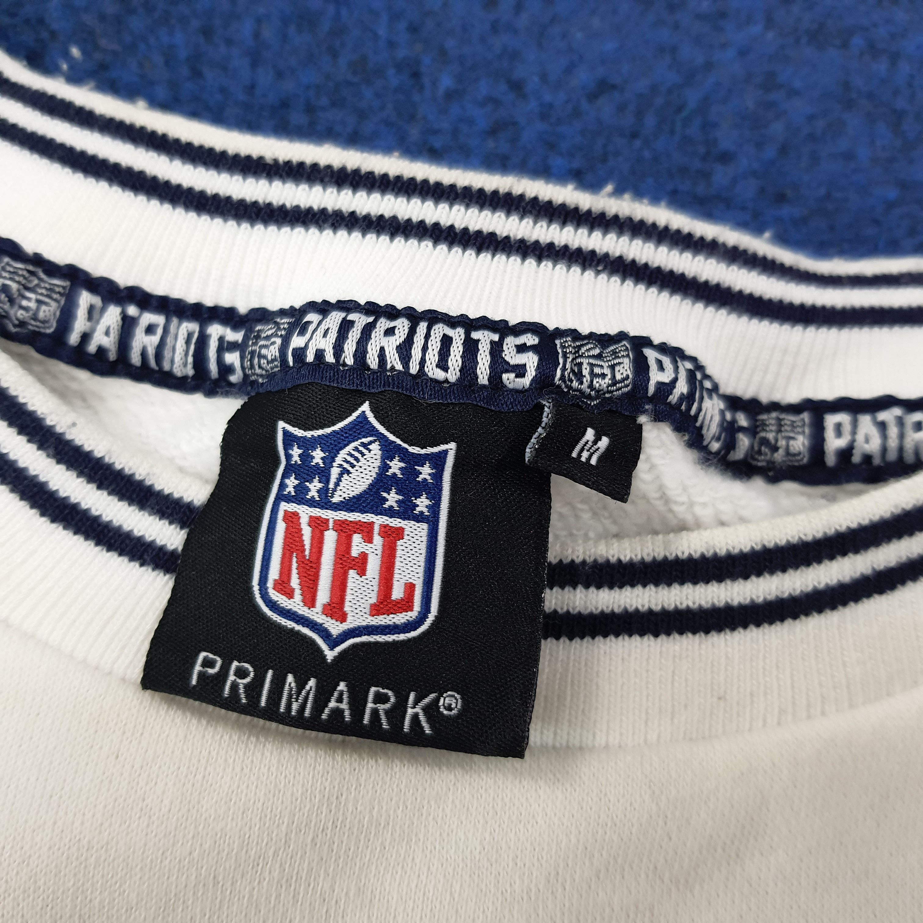 NFL Vintage NFL New England Patriots Sweatshirt C262N23 Size US L / EU 52-54 / 3 - 5 Thumbnail