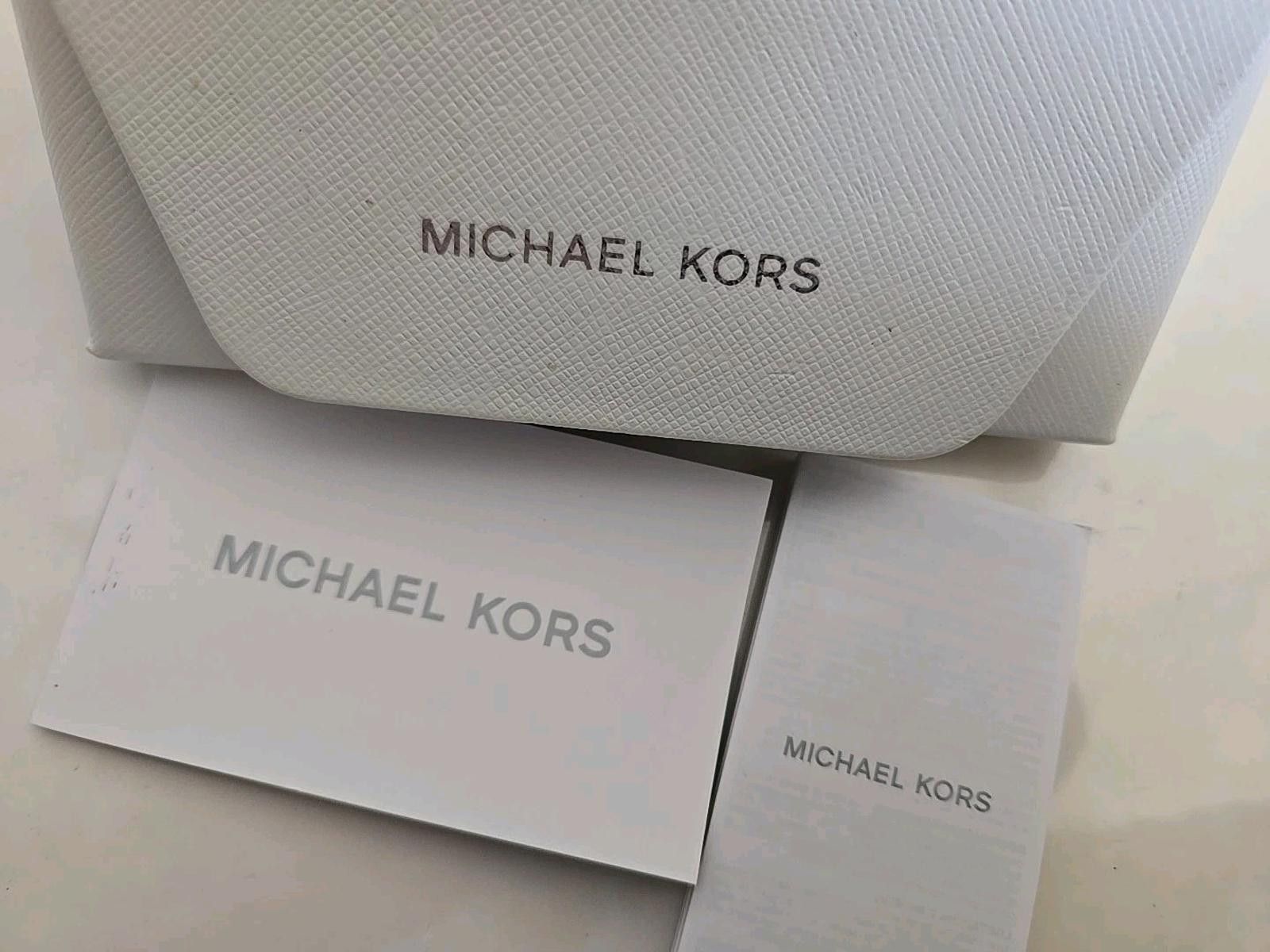 Michael Kors Michael Kors White Snap Closure SUNGLASS EyeGlass Case Size ONE SIZE - 4 Thumbnail