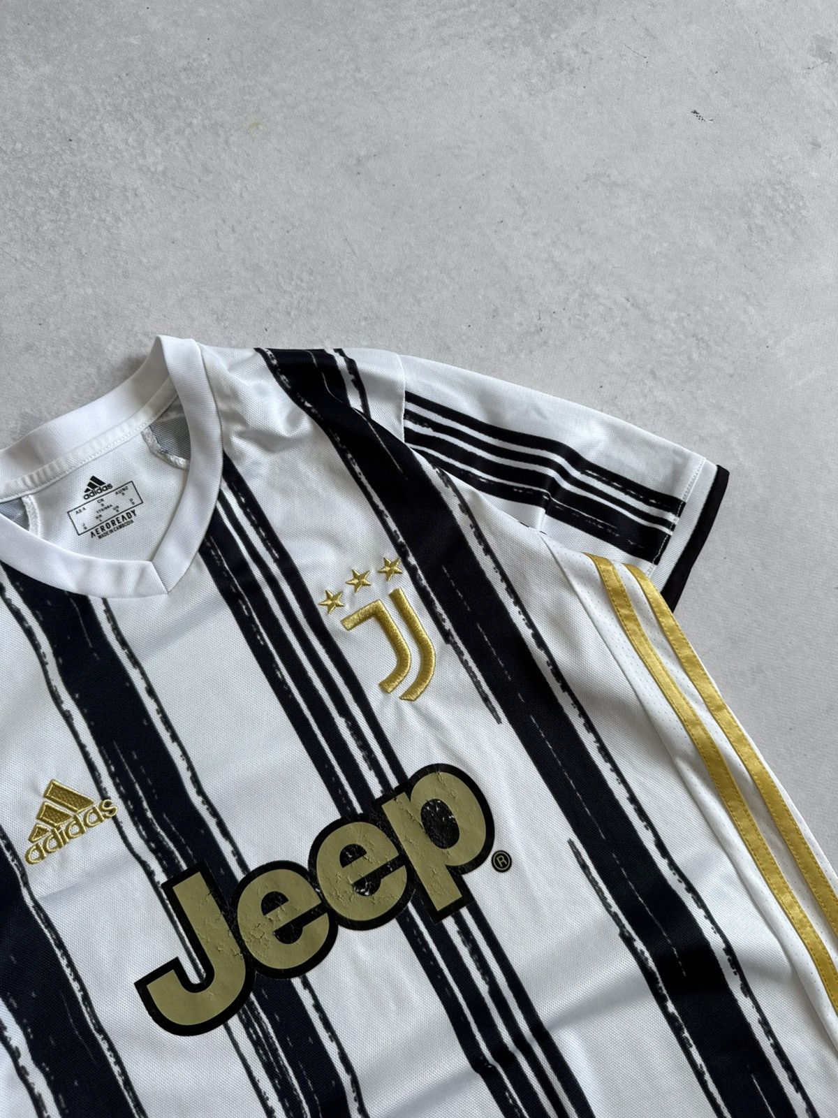 Adidas Adidas Juventus Ronaldo 7 Jeep Unisex Y2K Soccer Jersey Size US S / EU 44-46 / 1 - 9 Thumbnail