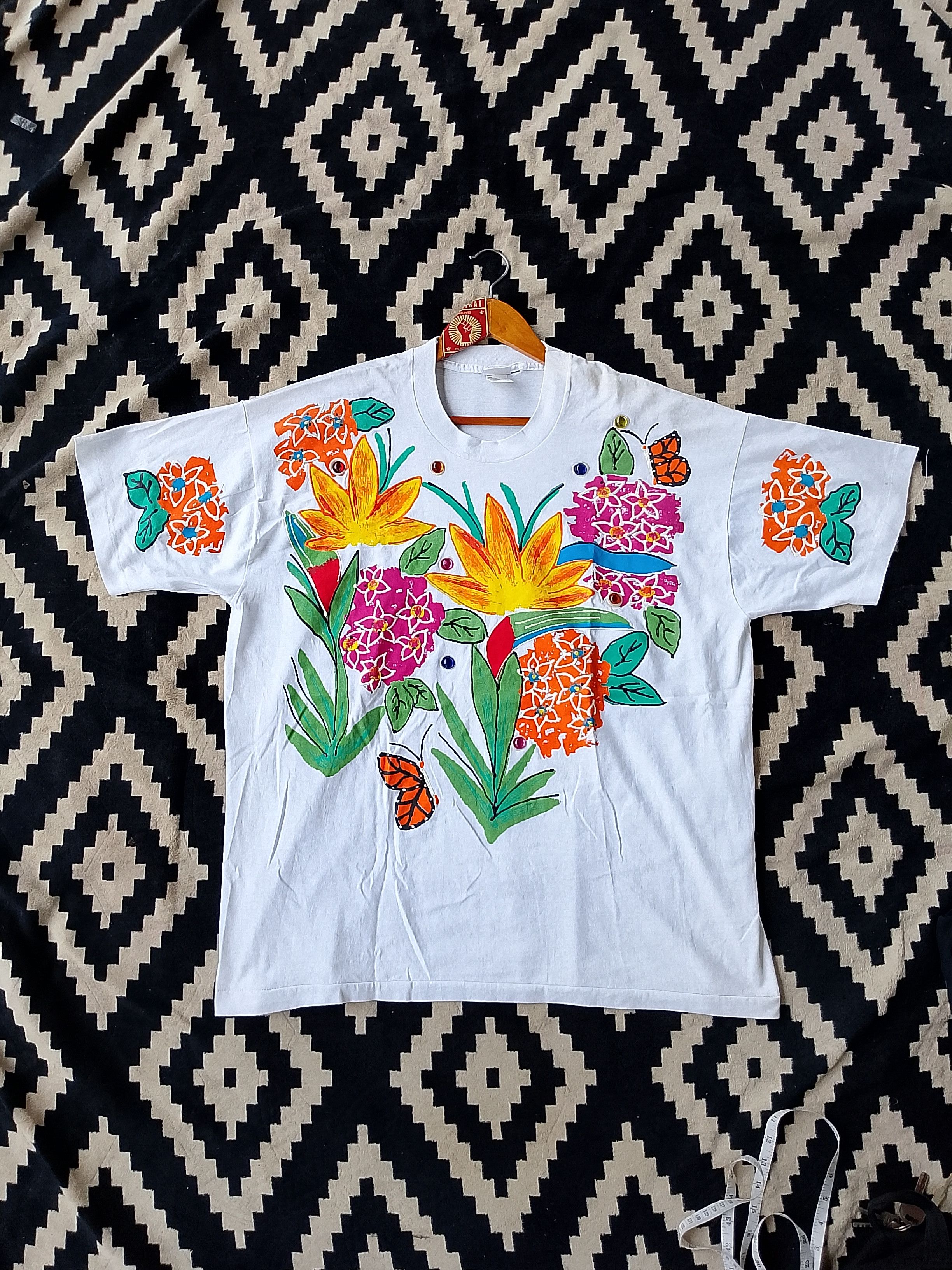 Other Vintage Hand-painted Floral T-shirt Wearable Art 80s Size US XXL / EU 58 / 5 - 3 Thumbnail