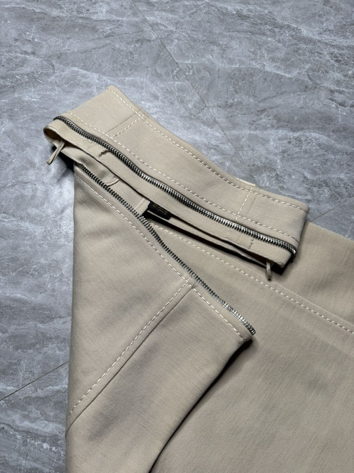 Louis Vuitton Louis Vuitton Wrap Zip Skirt W/ Giant Puller Size 26" / US 2 / IT 38 - 4 Thumbnail