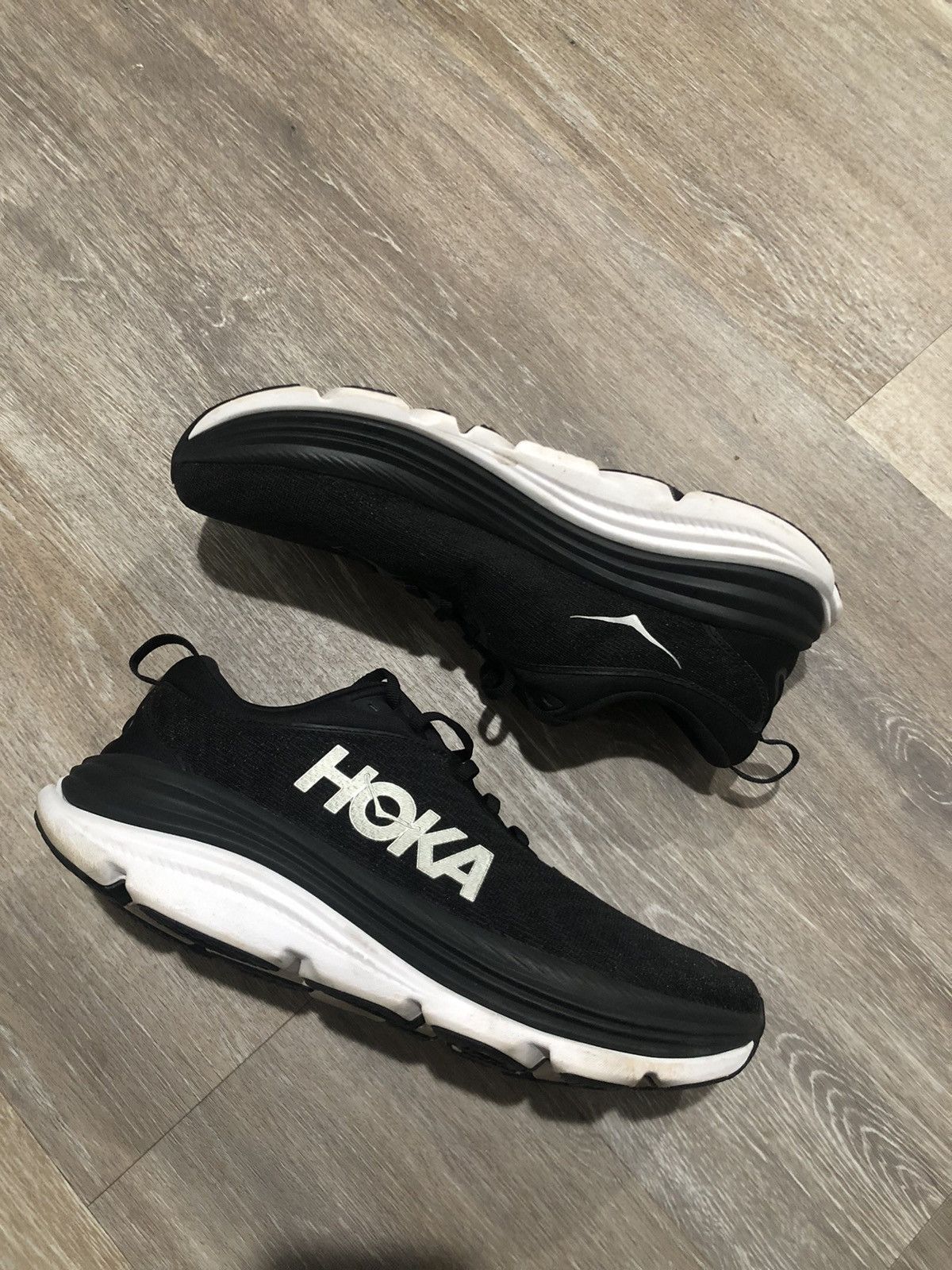 Hoka Hoka One One Gaviota Shoes Mens Size 10.5 Black White Run Size US 10.5 / EU 43-44 - 2 Thumbnail