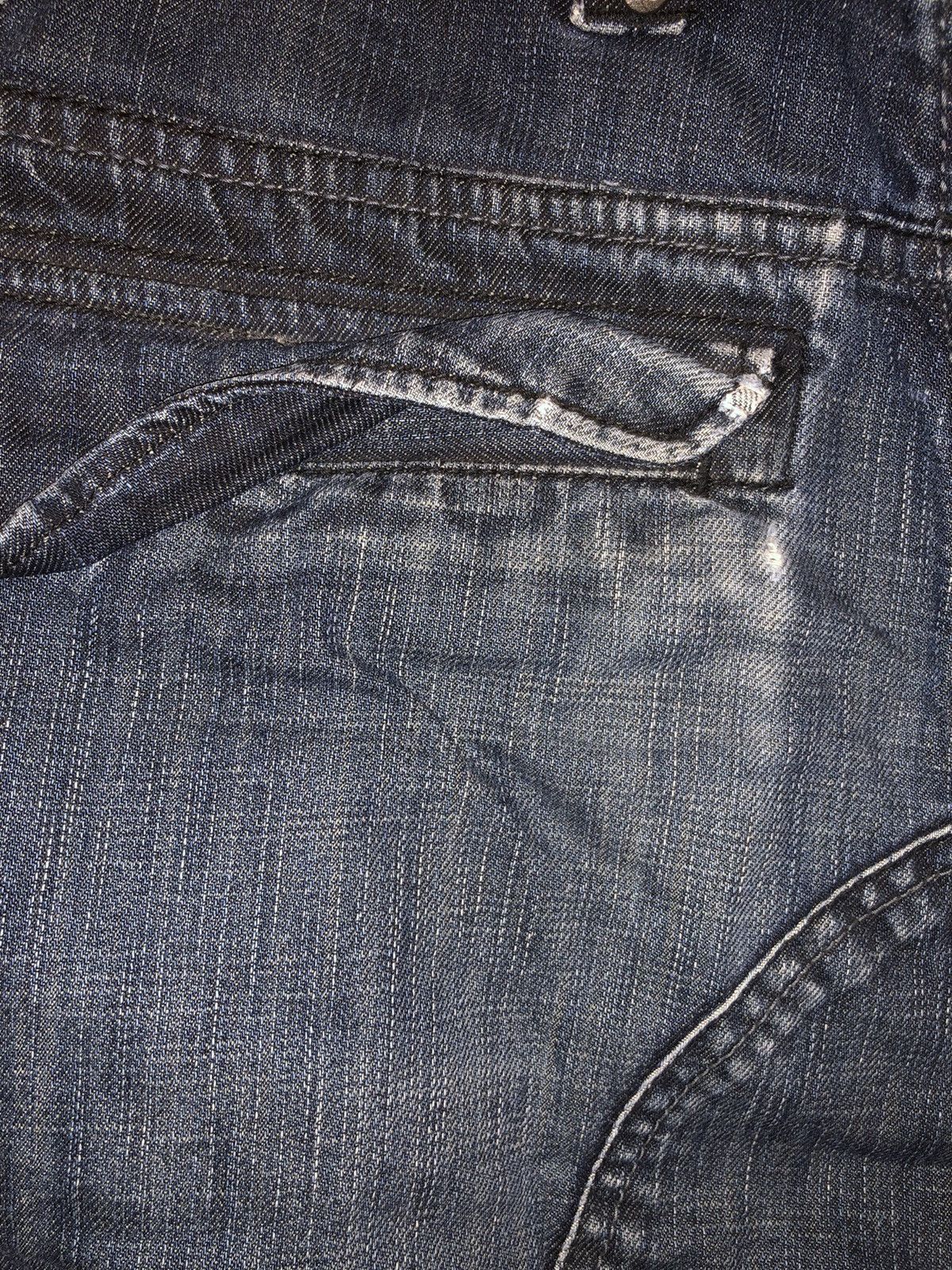 Vintage Vintage Y2K Denim Shorts Size US 26 / EU 42 - 9 Thumbnail