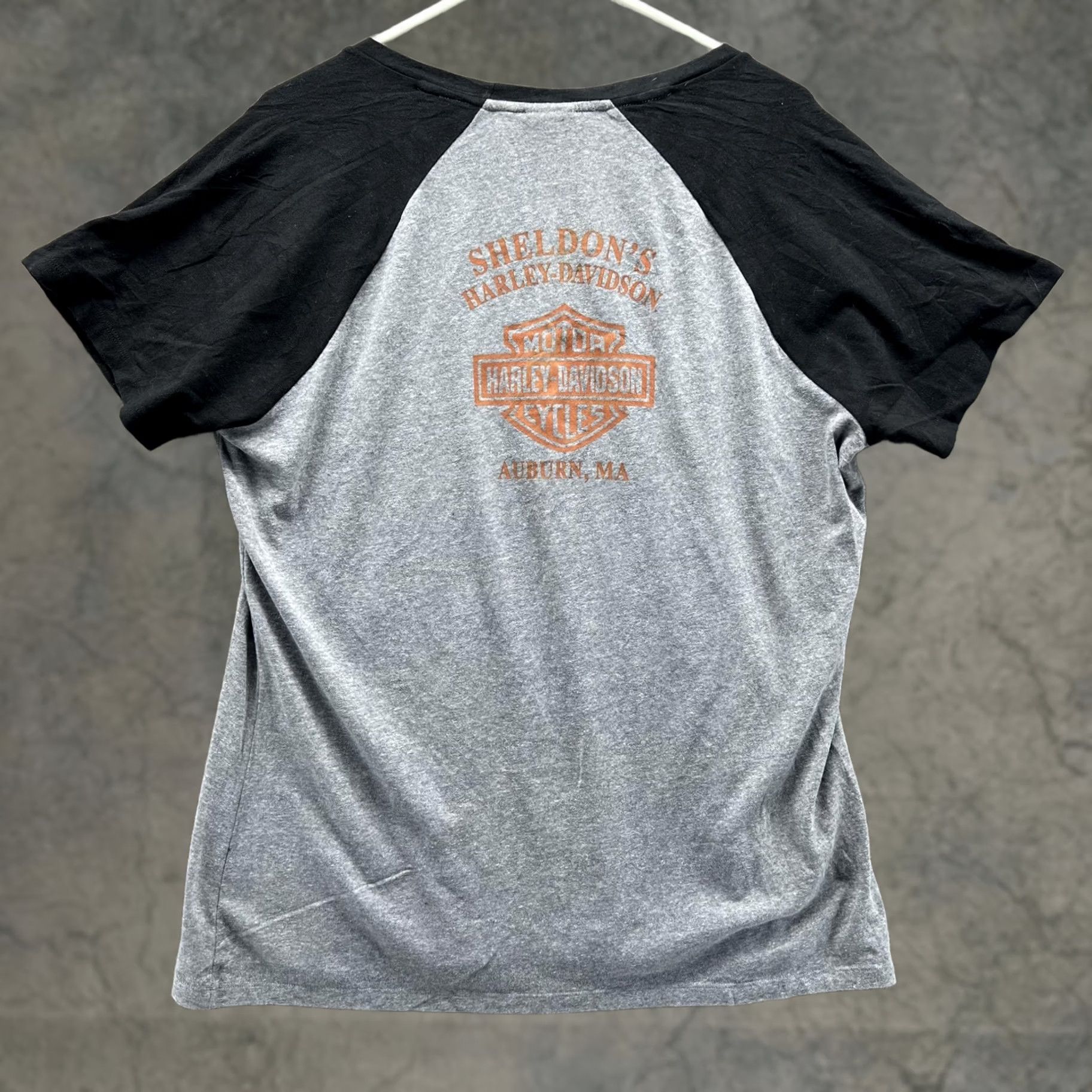 Harley Davidson VINTAGE Harley-Davidson Shirt Womens XL Gray Black Raglan Scoop Neck Sheldons Auburn MA Size XL / US 12-14 / IT 48-50 - 1 Thumbnail