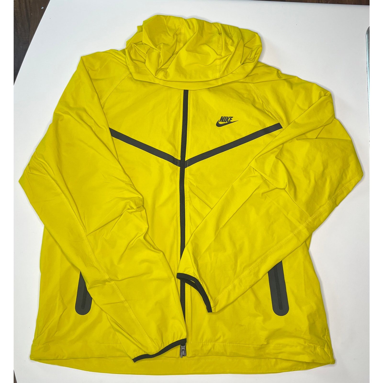 Nike Nike Tech Woven Full- Zip Windrunner Jacket/Hoodie Yellow Size US L / EU 52-54 / 3 - 1 Thumbnail