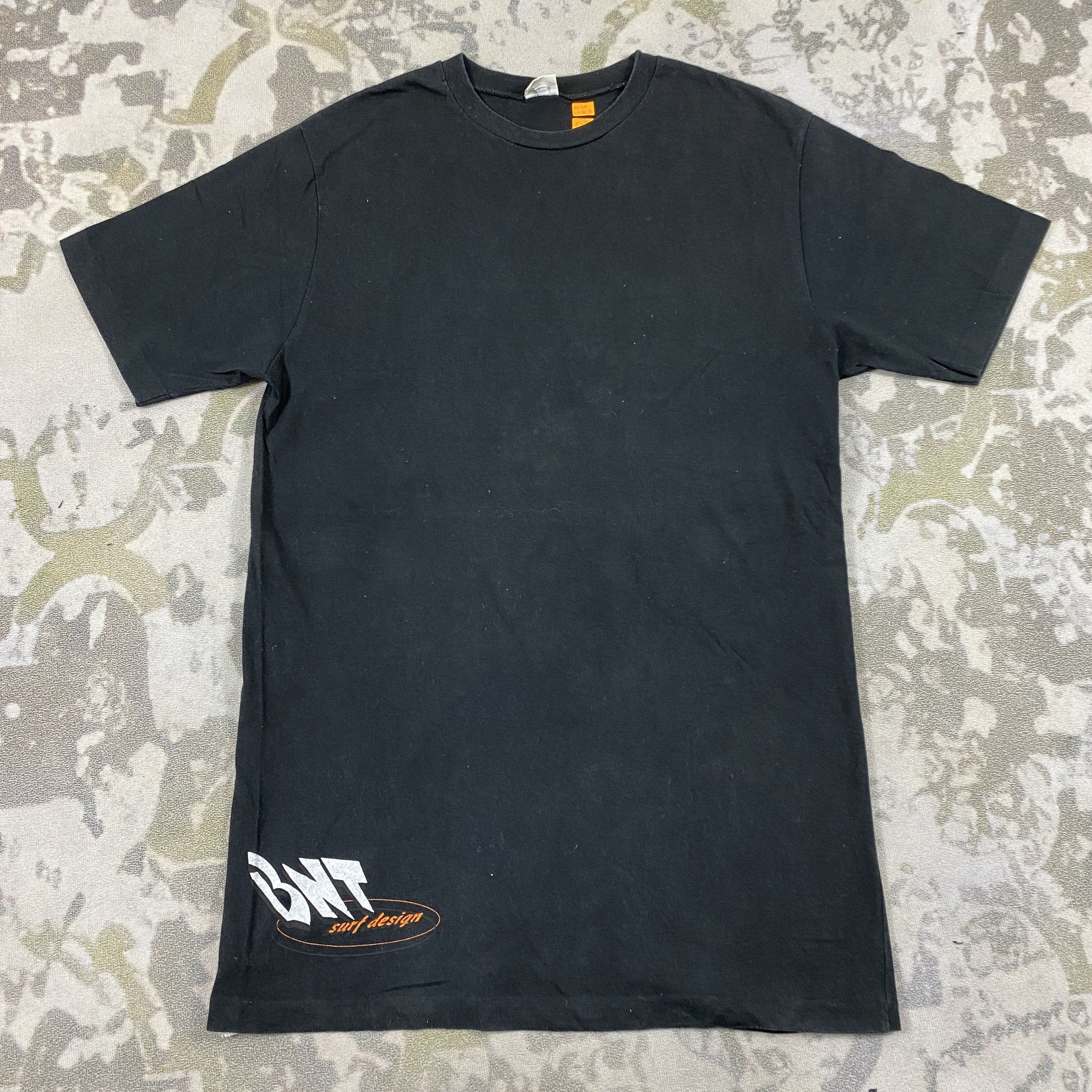 Benetton Vintage BENETTON Surf Design Italy Made T-shirt -D046 Size US M / EU 48-50 / 2 - 2 Thumbnail