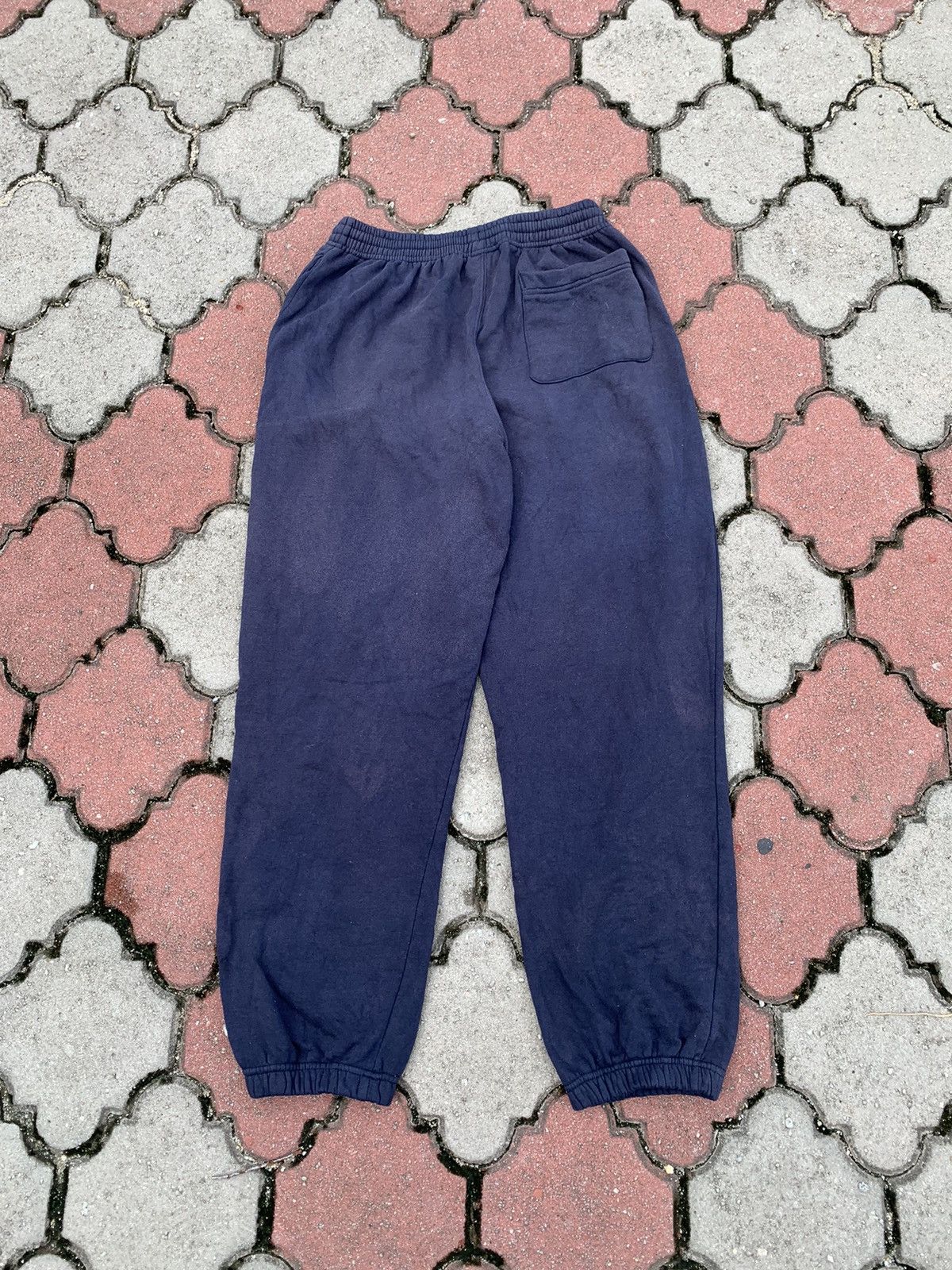 Champion Steals! Champion Small Logo Joggers Sweatpants Size US 33 - 5 Thumbnail