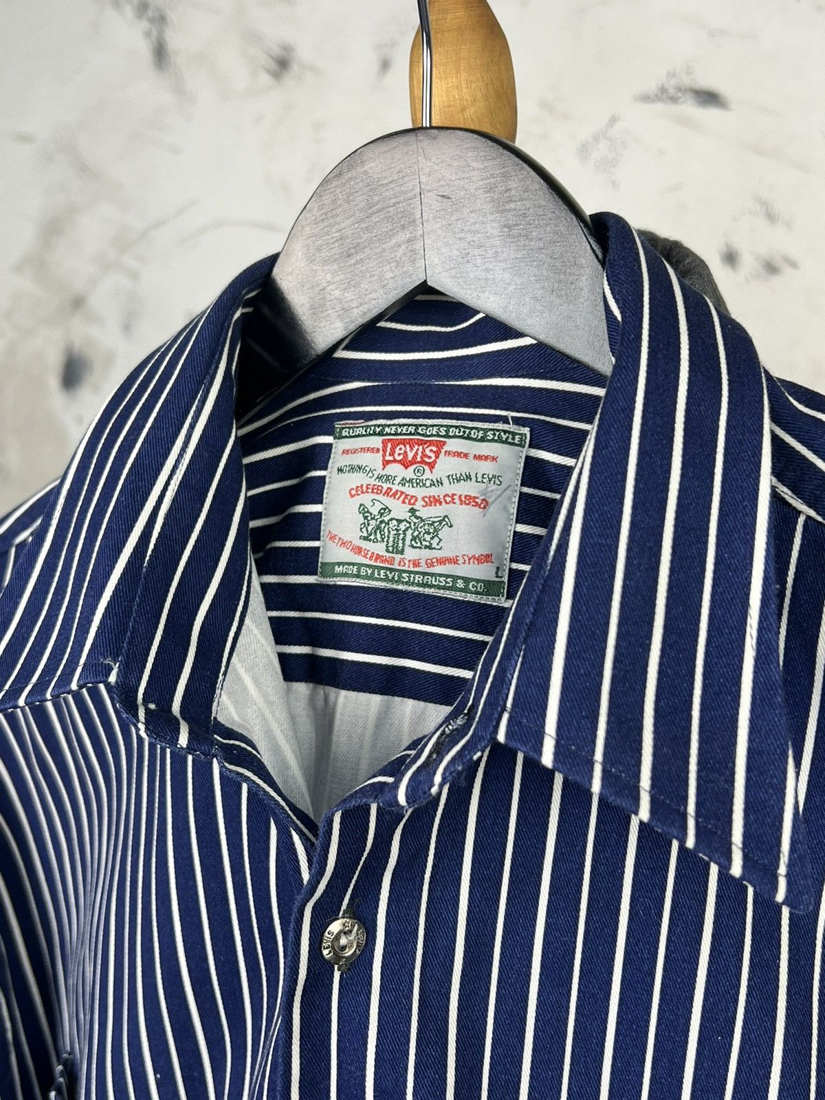 Levi's Vintage Levi’s Pinstripe Button Up Shirt Size L - XL Size US L / EU 52-54 / 3 - 7 Thumbnail