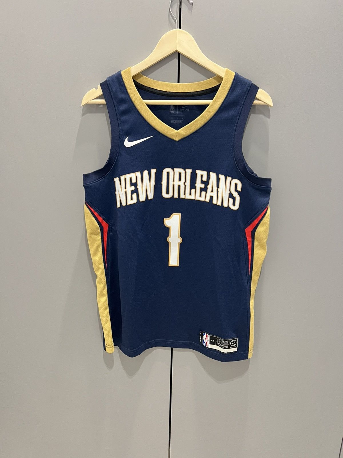 NBA Nike Men's NBA Orleans Zion Williamson Jersey Blue Gold M Size US M / EU 48-50 / 2 - 1 Thumbnail