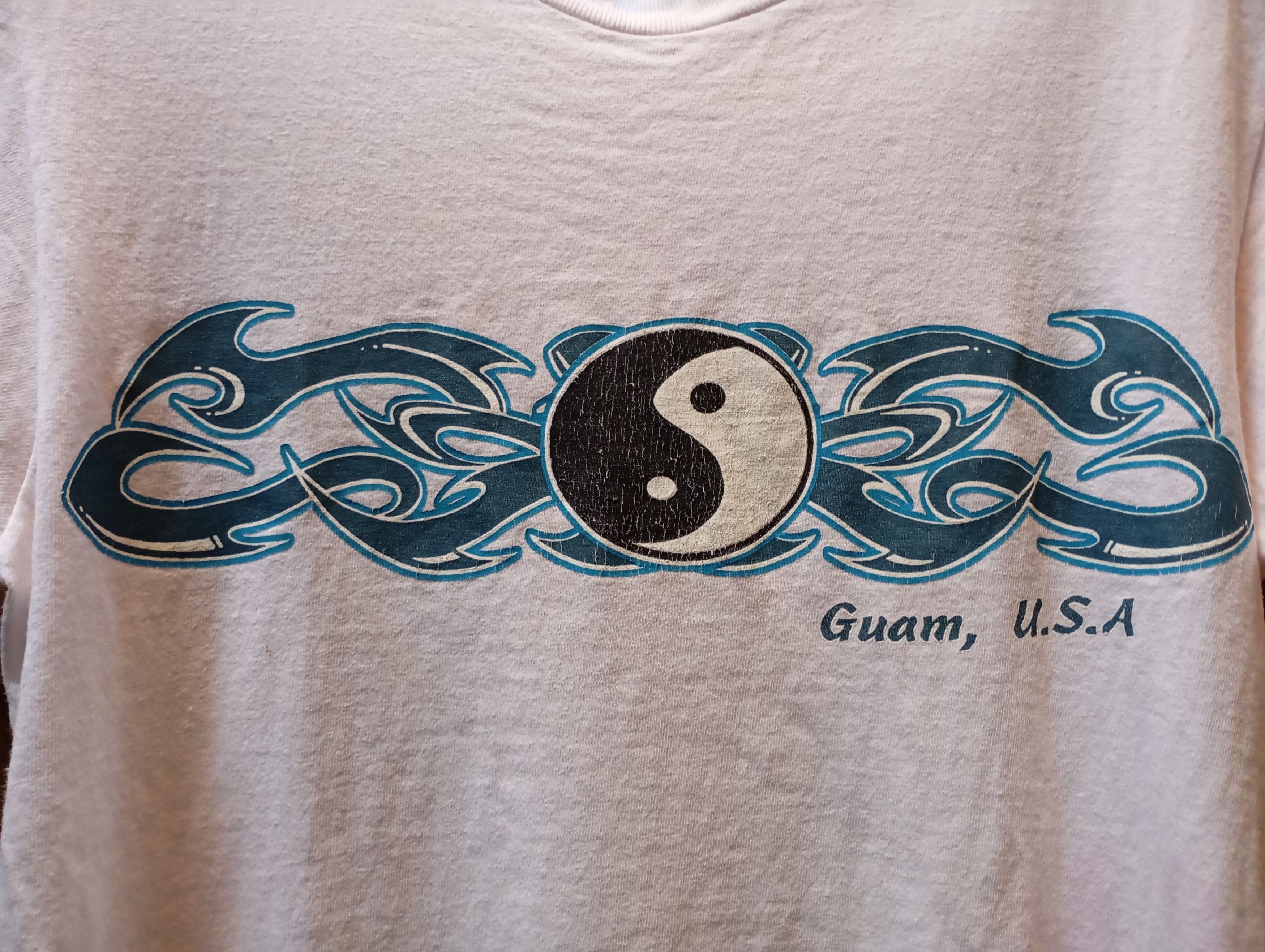 Vintage Vintage Hawaii Guam Yin Yang Tees Made in USA Size US S / EU 44-46 / 1 - 4 Thumbnail