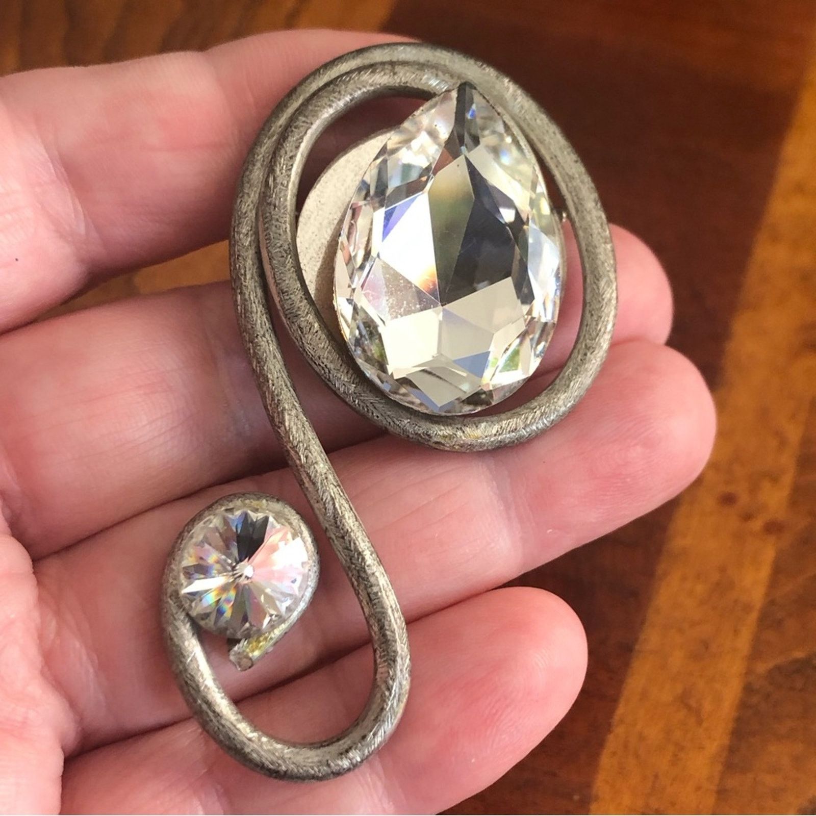 Vintage Vintage heavy silver metal glass stone swirl brooch pin Size ONE SIZE - 3 Thumbnail
