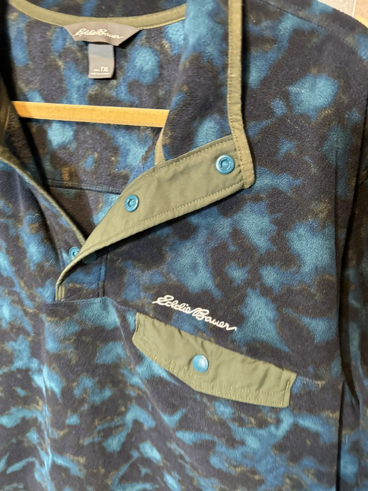Eddie Bauer Eddie Bauer T Snap Printed Fleece Size US XL / EU 56 / 4 - 5 Thumbnail