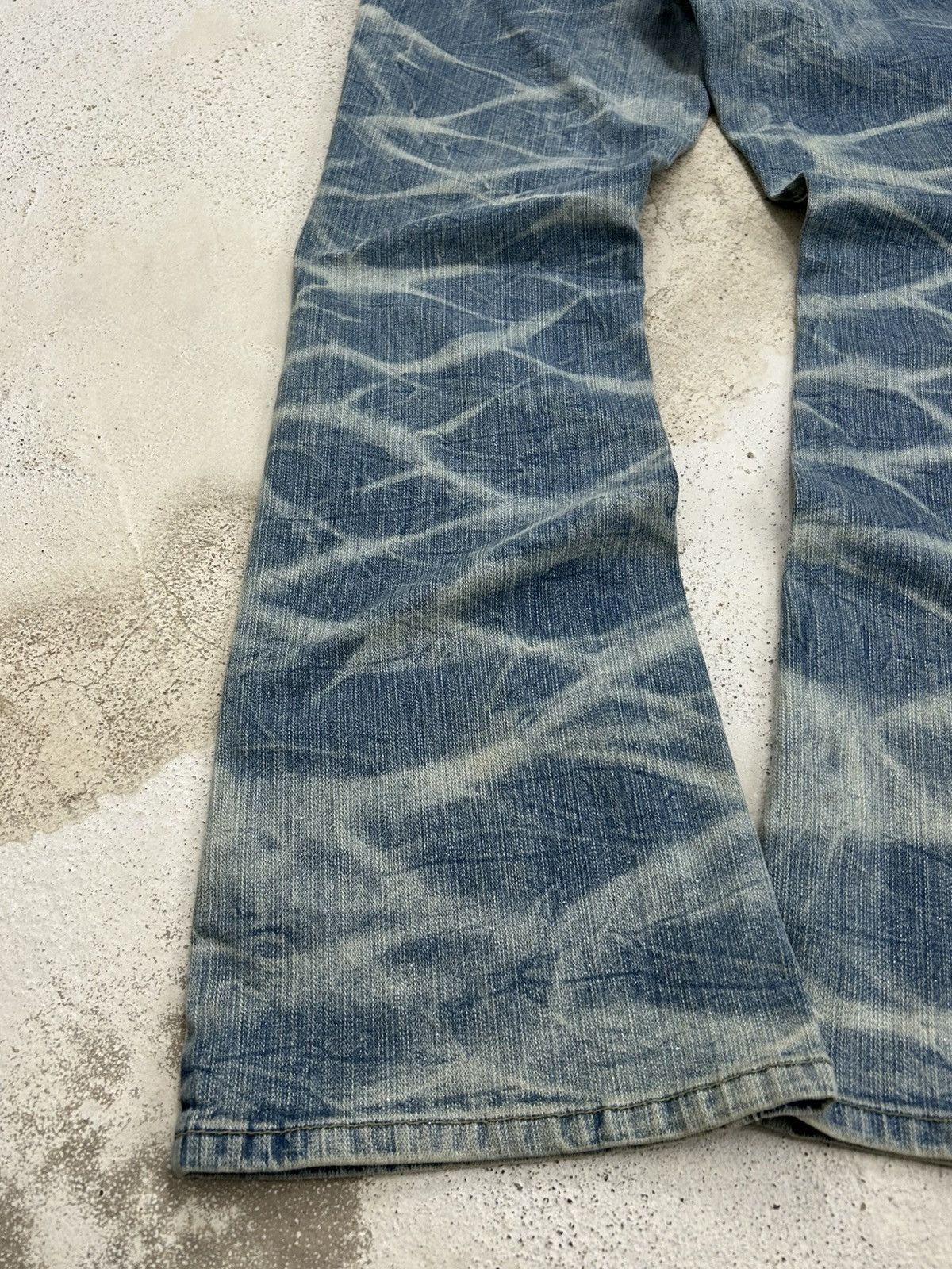 20471120 × GOSTAR DE FUGA × Japanese Brand Retro Flare Daily Topics Unique Tie Dye Wash Effect Sparkli Size US 31 - 18 Thumbnail
