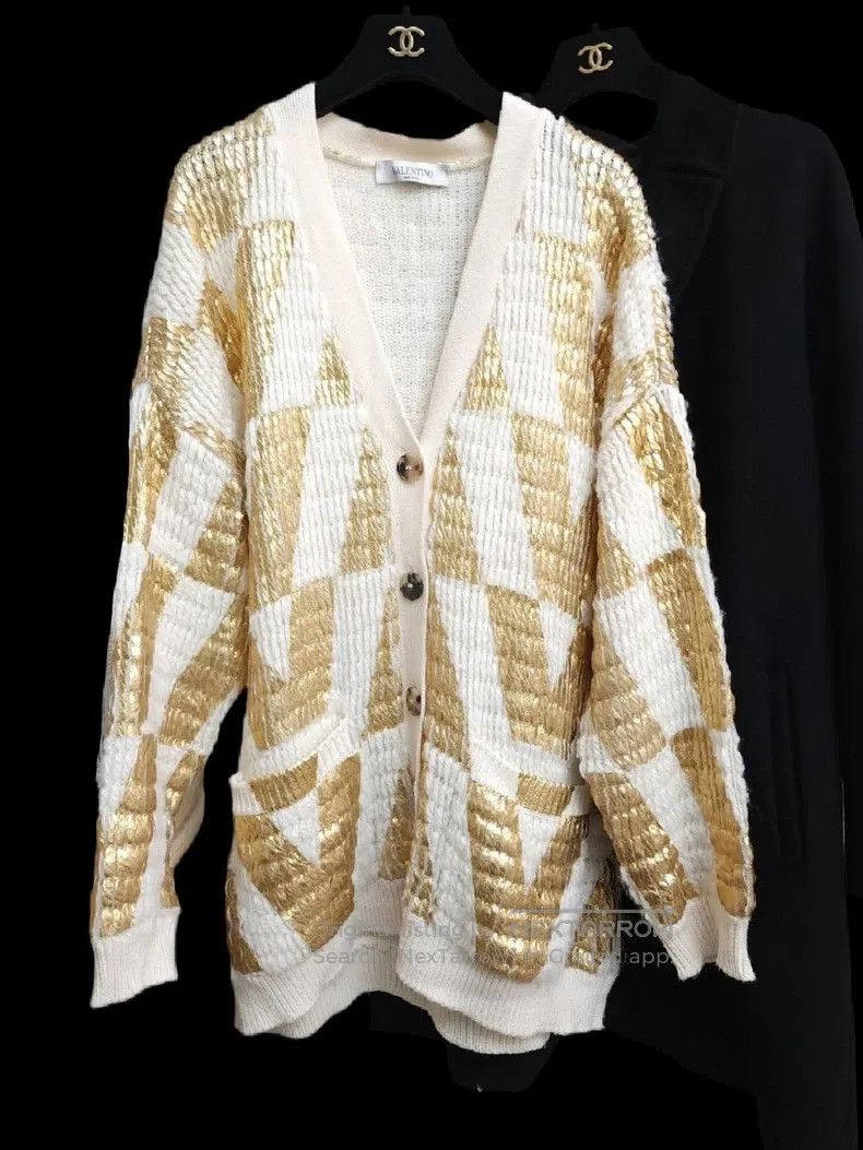 Valentino Valentino Gold V letter cardigan Size S / US 4 / IT 40 - 4 Thumbnail