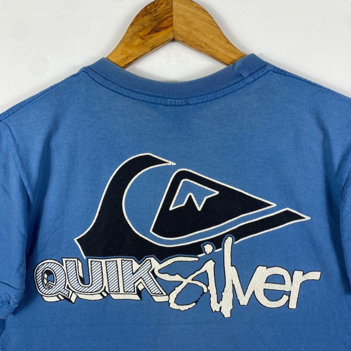 Quiksilver Vintage 00's QUIKSILVER Logo Graphic Faded Tee Shirt Youth Size US S / EU 44-46 / 1 - 2 Thumbnail
