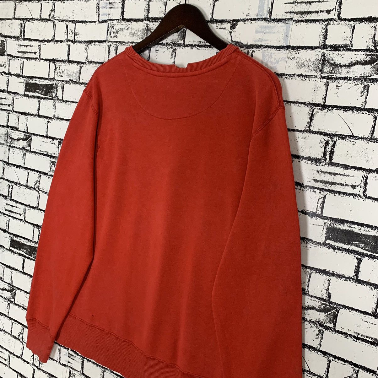 Nike Sportwear Nike Small Logo Sweatshirt Nike Crewneck Size US XL / EU 56 / 4 - 8 Thumbnail