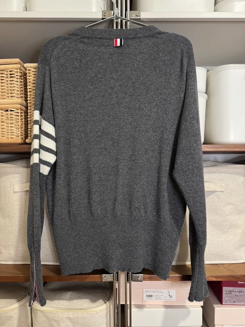 Thom Browne Thom Browne Dark grey cashmere V-neck knit cardigan Size US L / EU 52-54 / 3 - 4 Thumbnail