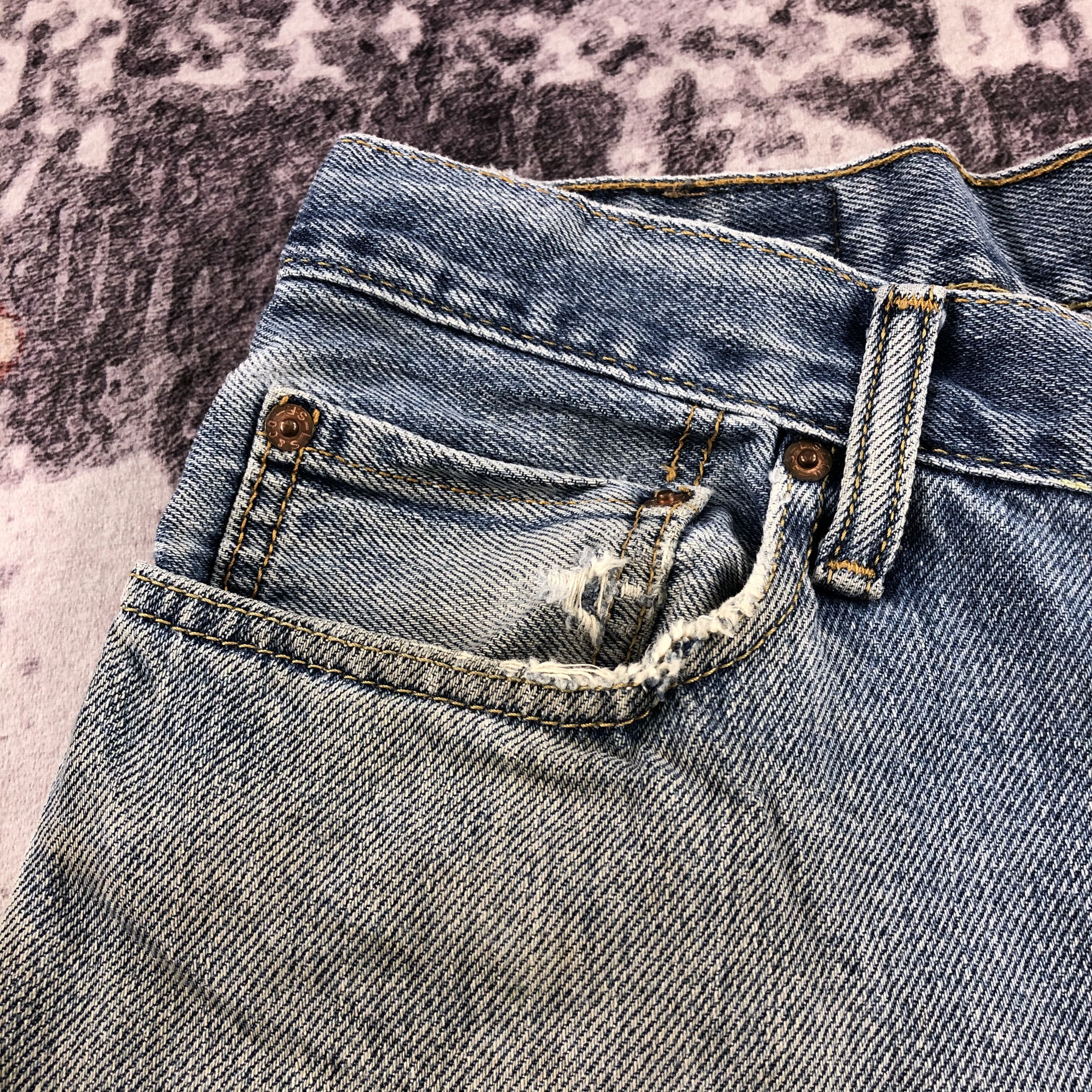 Levi's × Vintage Vintage Blue Wash Levis 505 Jeans-JM2631 Size US 35 - 10 Thumbnail