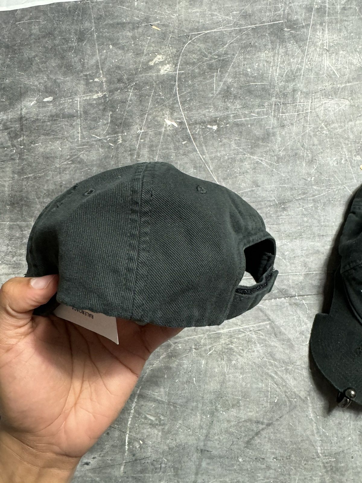 Balenciaga Balenciaga www.Balenciaga.com notched pierced hat Size ONE SIZE - 5 Thumbnail