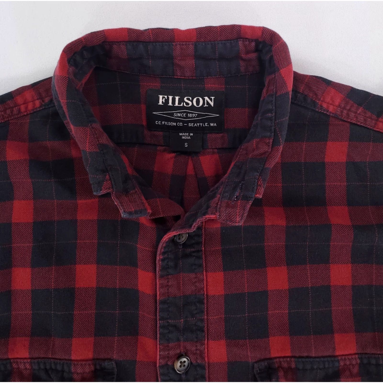 Filson Filson Flannel Button-Up Shirt Plaid Black Red Check Mens S Multicolor Long Sleeve Button-Up Shirt S Mens Size US S / EU 44-46 / 1 - 2 Thumbnail
