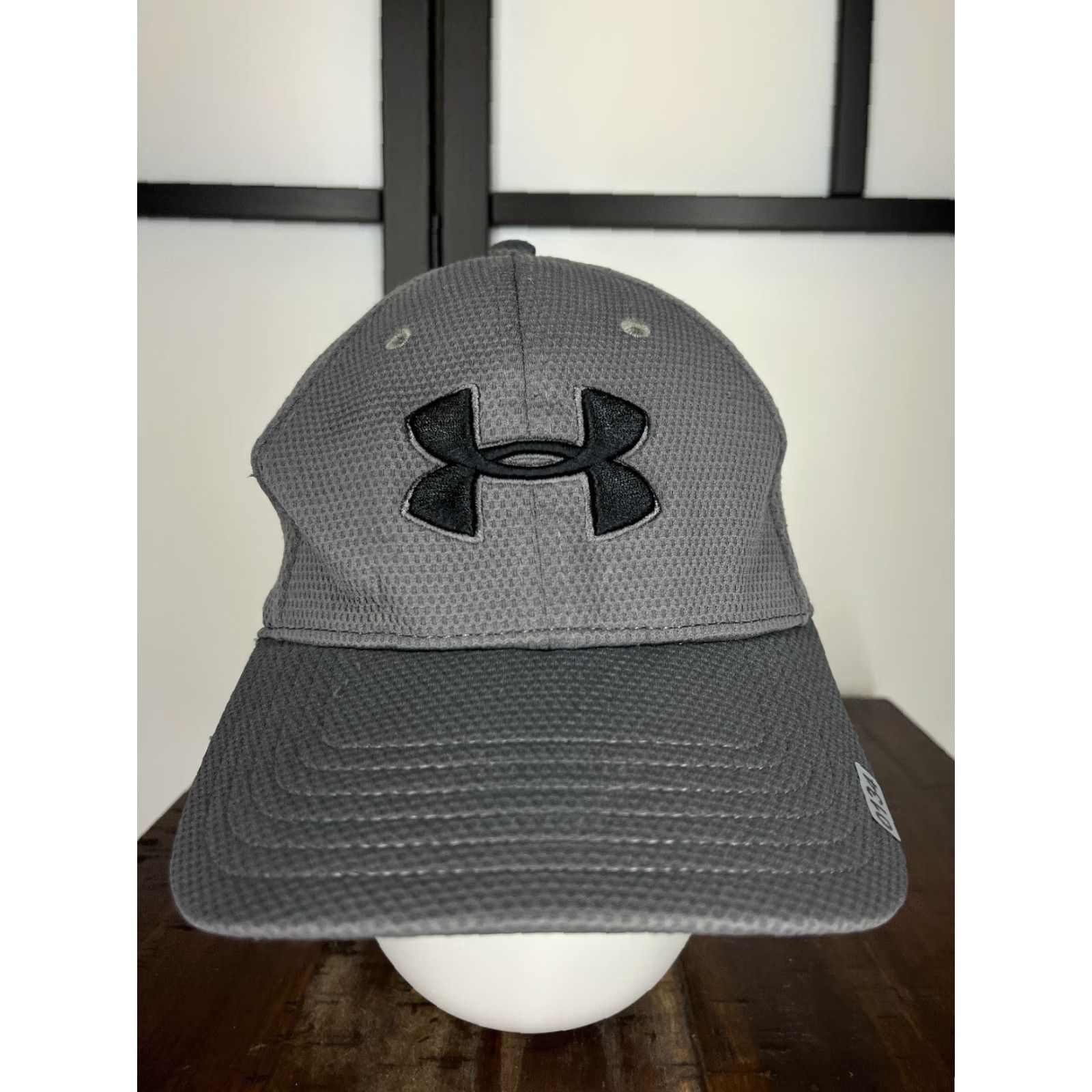 Under Armour Under Armour Hat Cap Fitted XL Gray Polyester Outdoors Camp Hike Men Baseball Cap Adult Black Outdoor Sports Casual Travel Size ONE SIZE - 2 Thumbnail