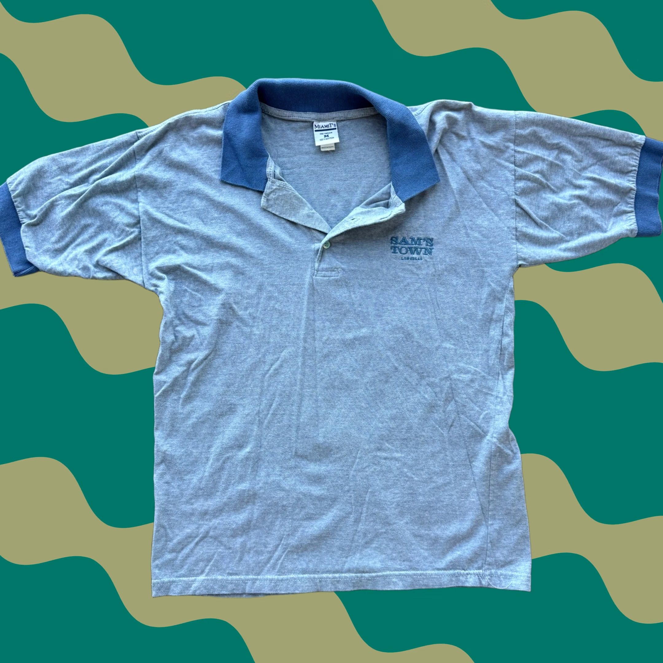 Vintage VINTAGE Sam's Town Gamble Las Vegas Blue Embroidered Graphic Polo Medium Men M Black Size US M / EU 48-50 / 2 - 1 Thumbnail