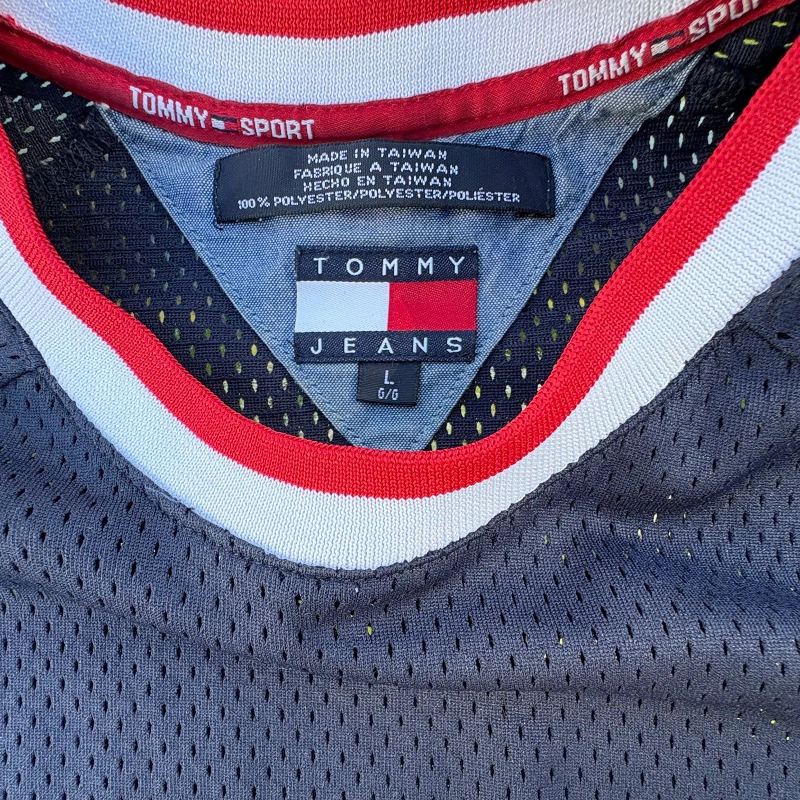 Tommy Hilfiger Vintage Tommy Hilfiger Mesh Jersey, Size L, Fits M Size US L / EU 52-54 / 3 - 3 Thumbnail