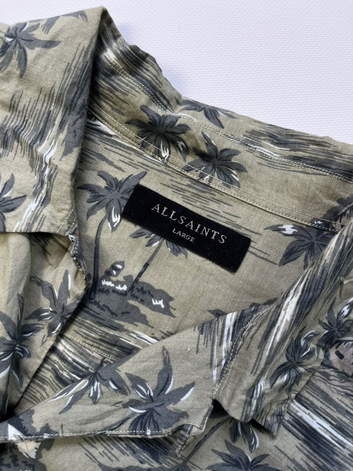 Allsaints Allsaints Marooned Hawaiian Floral Cotton & Viscose Shirt Size US L / EU 52-54 / 3 - 6 Thumbnail