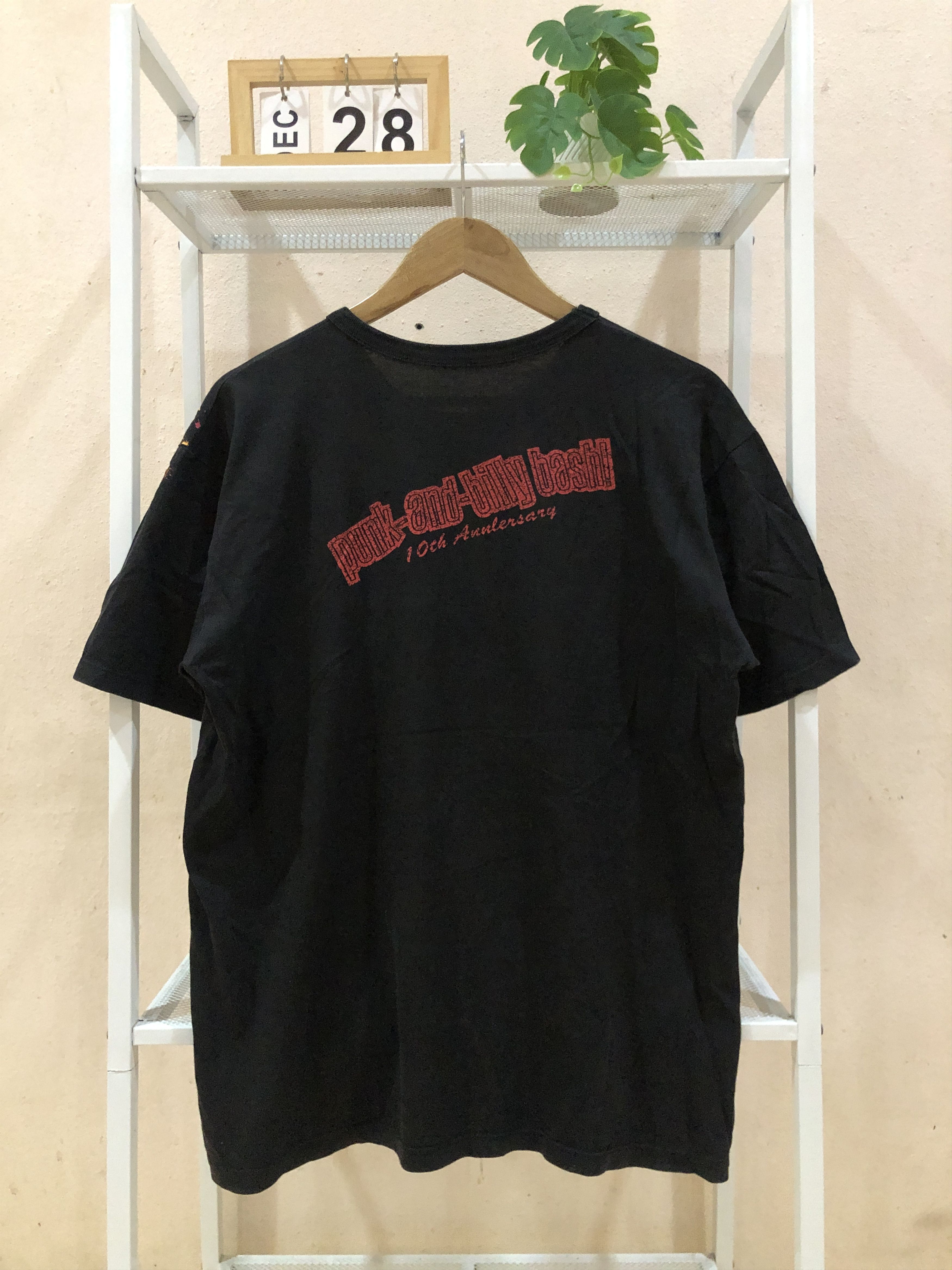 Band Tees PUNK-AND-BILLY-BASH! 10th Anniversary Denmark Tshirts Size US L / EU 52-54 / 3 - 2 Thumbnail
