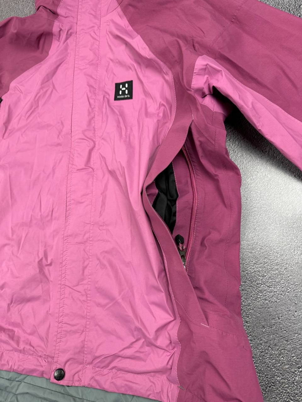 Haglofs Haglofs Gore Tex Outdoor Waterproof Jacket Size M Size M / US 6-8 / IT 42-44 - 14 Thumbnail