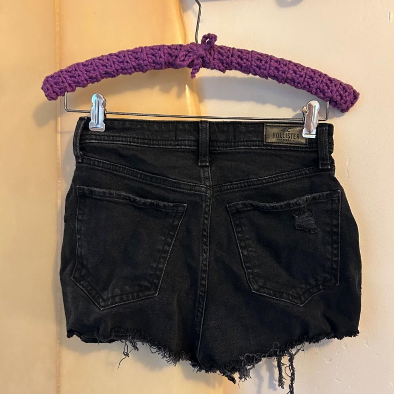 Hollister Black Frayed Jean Shorts Size 26" / US 2 / IT 38 - 2 Thumbnail
