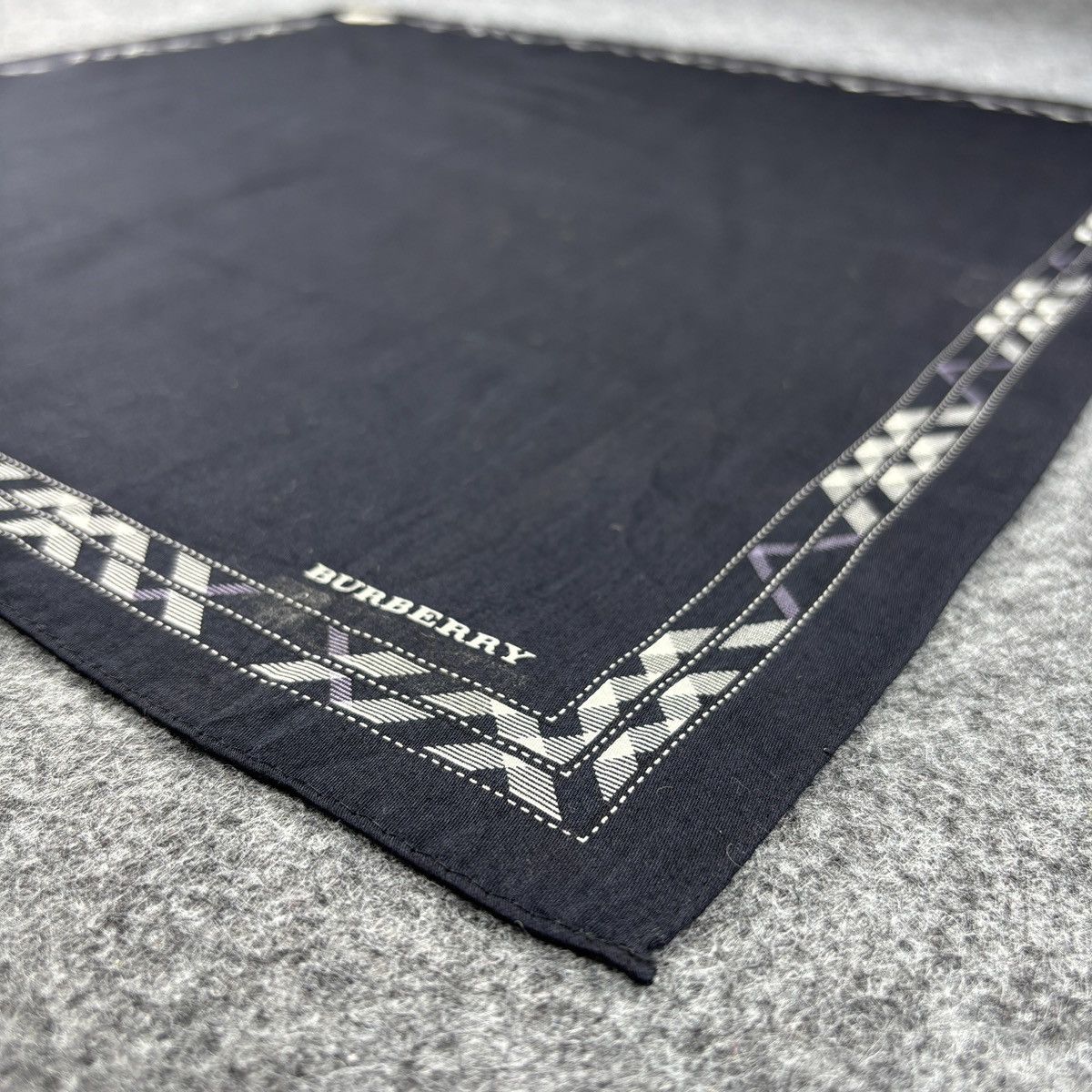 Burberry × Vintage Handkerchief # E033 # Bandana # Neckerchief Size ONE SIZE - 4 Thumbnail